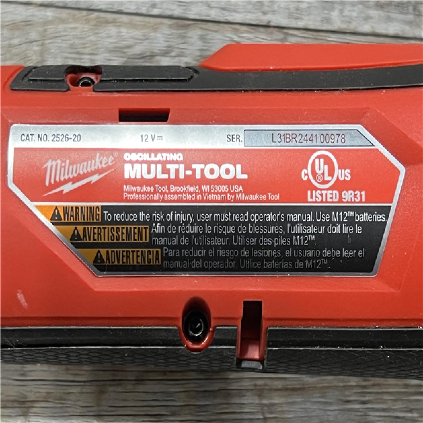 AS-IS Milwaukee M12 12V Lithium-Ion Cordless Oscillating Multi-Tool 2526-20 (Tool-Only)