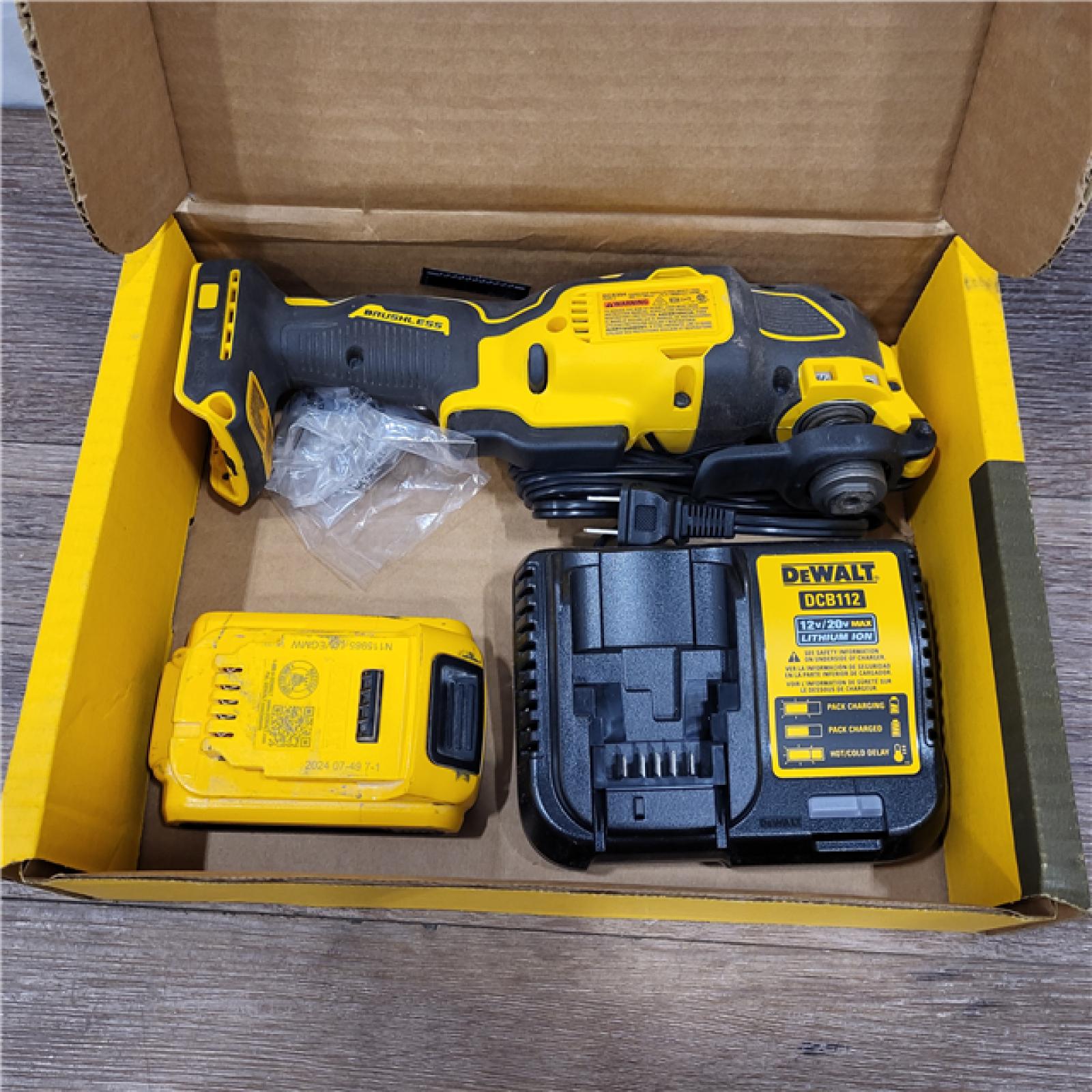 AS-IS DEWALT 20-Volt MAX Lithium-Ion Cordless Brushless Oscillating Tool Kit