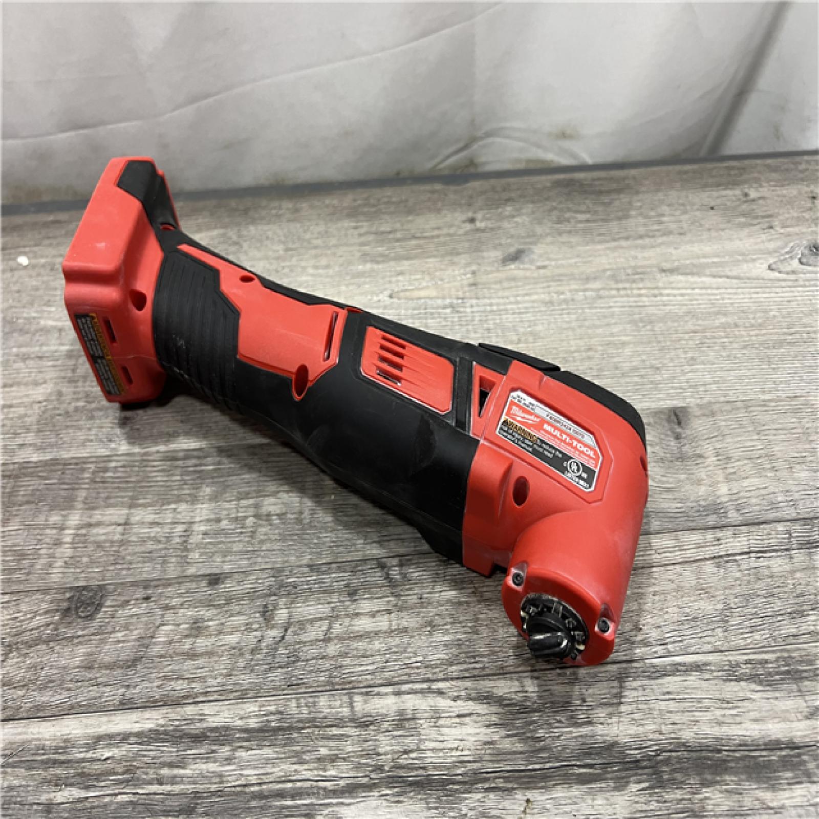 AS-IS Milwaukee 2626-20 M18 Lithium-Ion Cordless Multi-Tool (Tool Only)