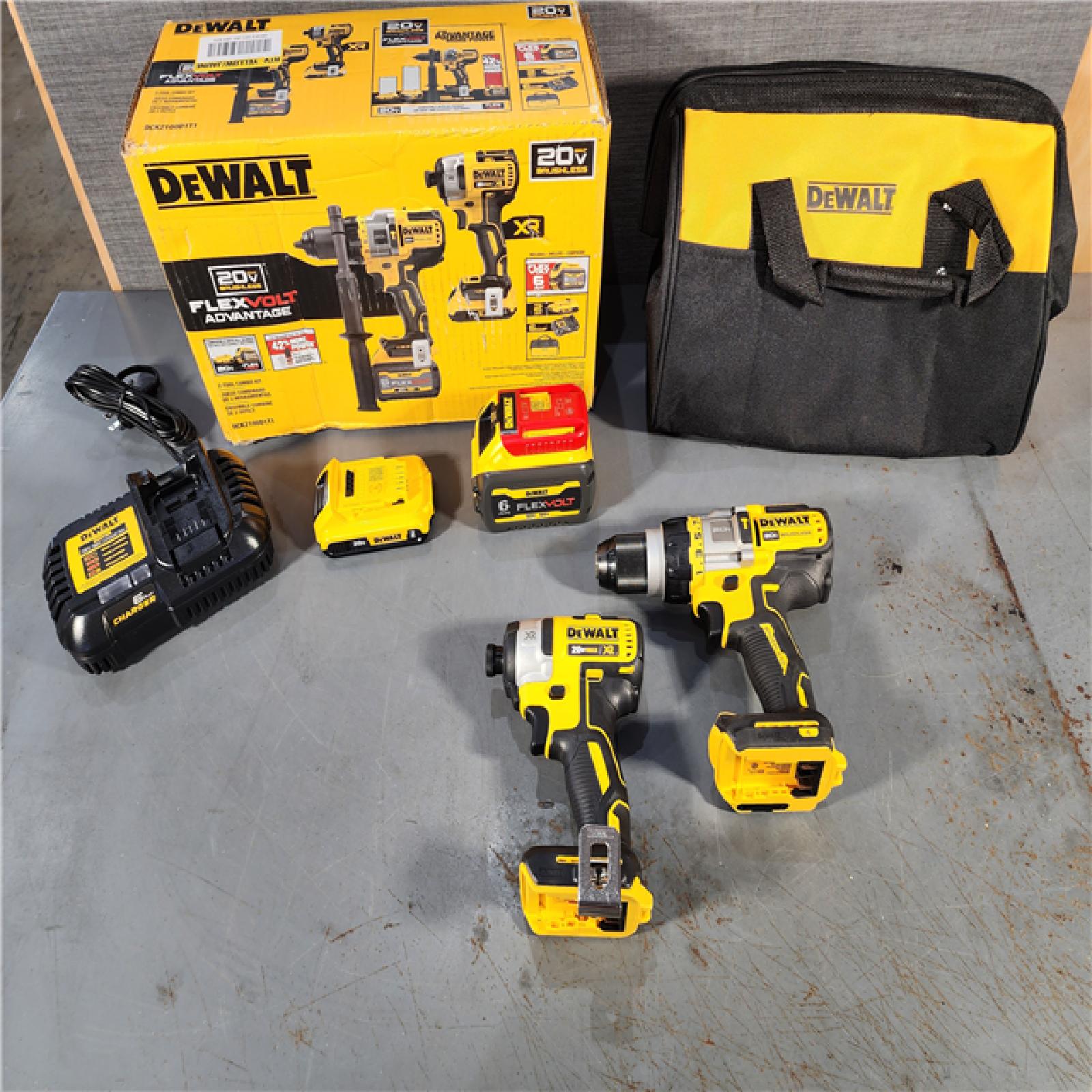 HOUSTON LOCATION - AS-IS (APPEARS LIKE NEW) DEWALT 20V MAX Cordless Brushless Hammer Drill/Driver 2 Tool Combo Kit with FLEXVOLT ADVANTAGE