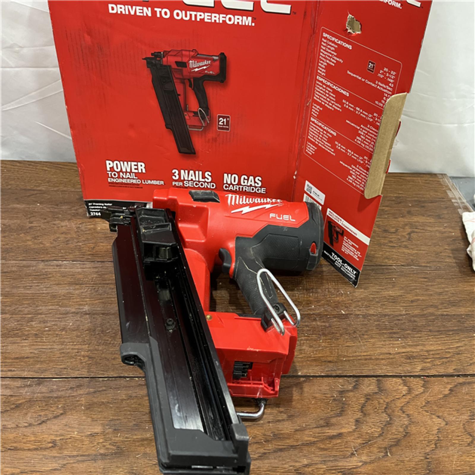 AS-ISMilwaukee 2744-20 M18 FUEL 21-Degree Cordless Framing Nailer (Tool Only)