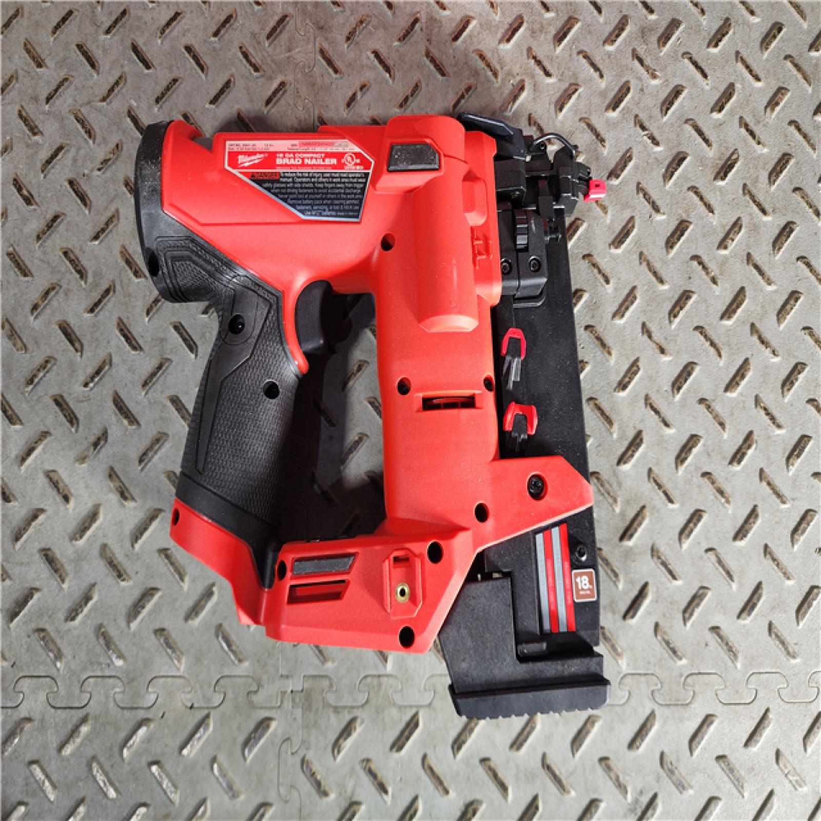 HOUSTON LOCATION - AS-IS M12 FUEL 12-Volt Lithium-Ion Brushless Cordless 18-Guage Compact Brad Nailer (Tool Only)