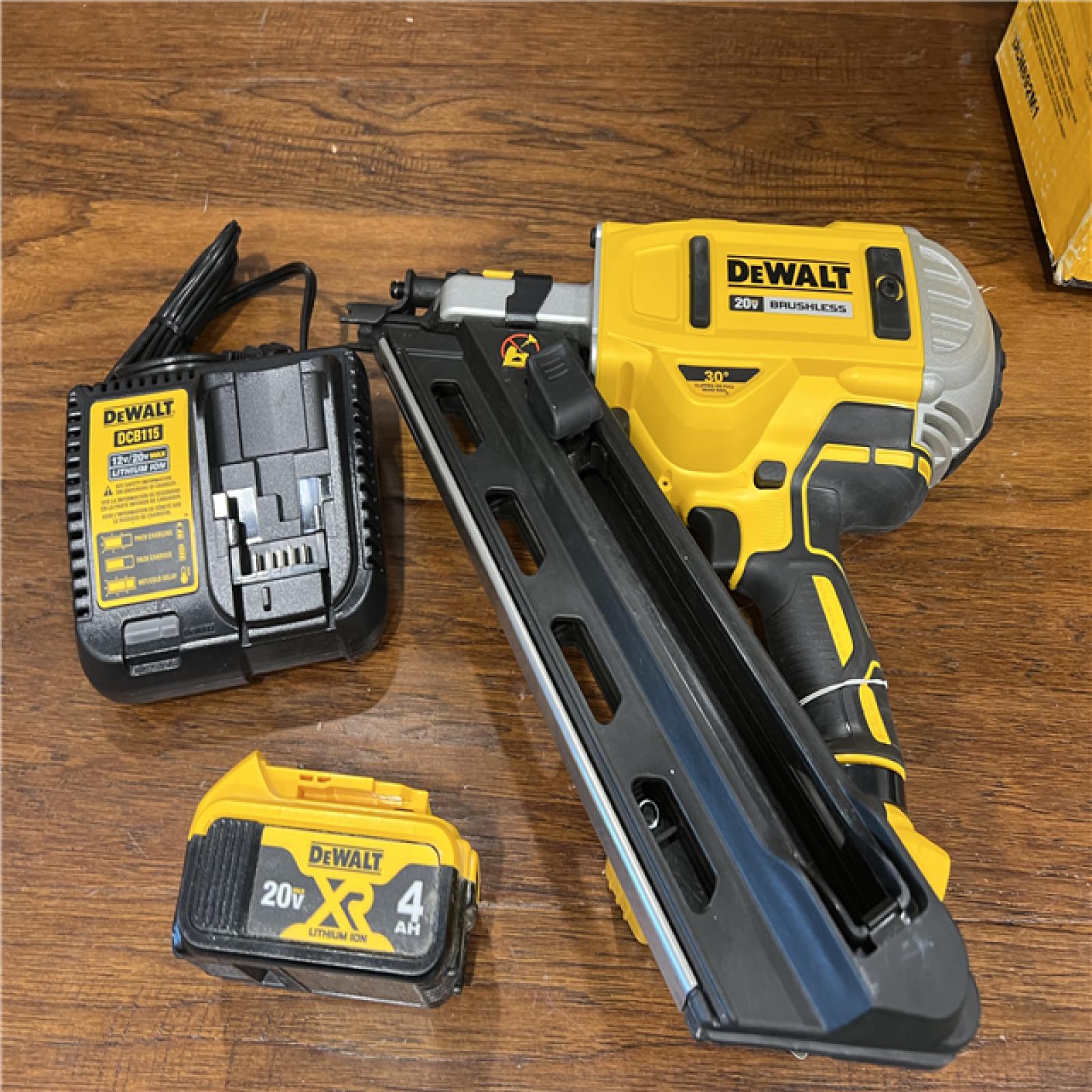 AS-IS DeWalt 20V MAX Brushless Cordless 2-Speed 30° Paper Collated Framing Nailer Kit