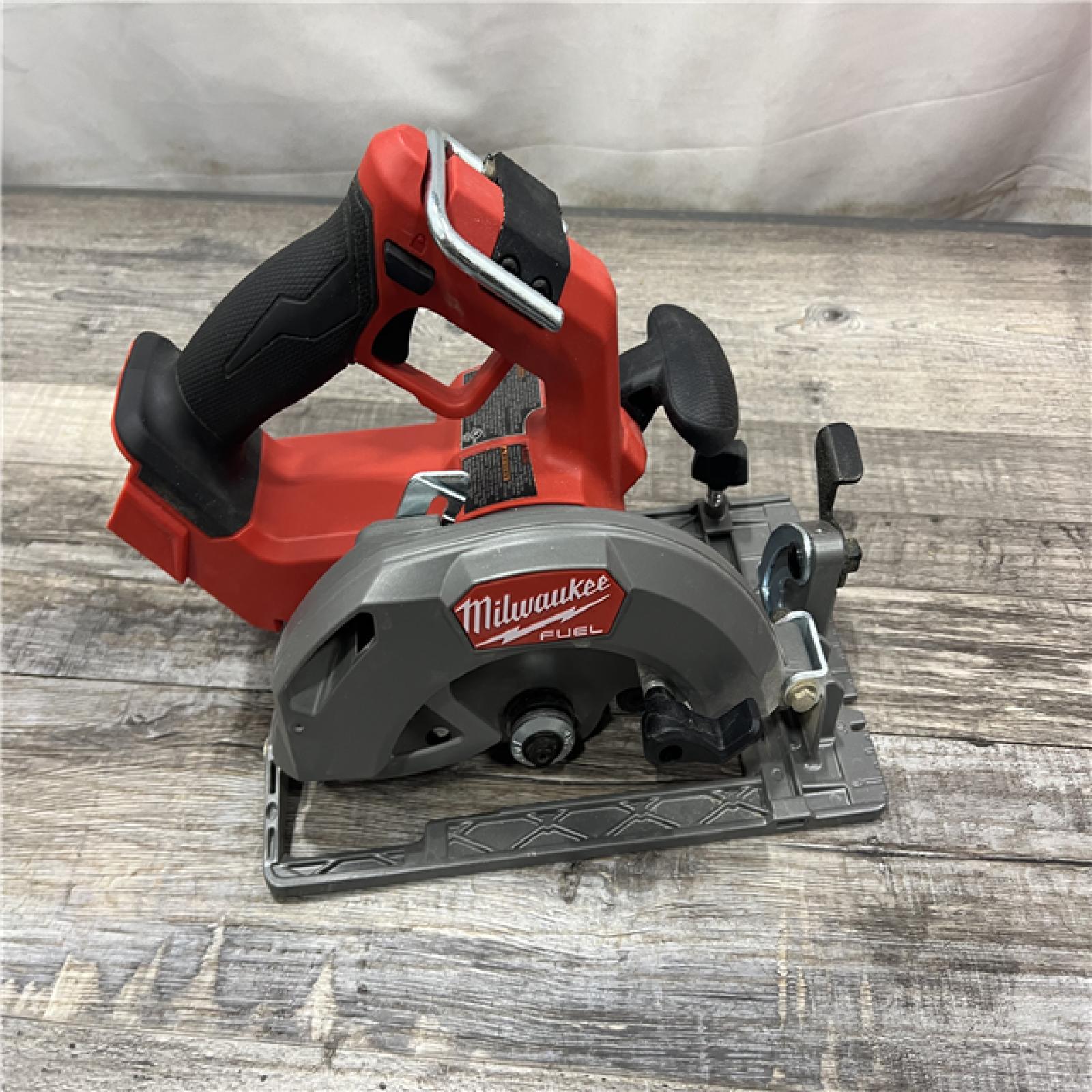 AS-IS MILWAUKEE CIRCULAR SAW 7-1/4