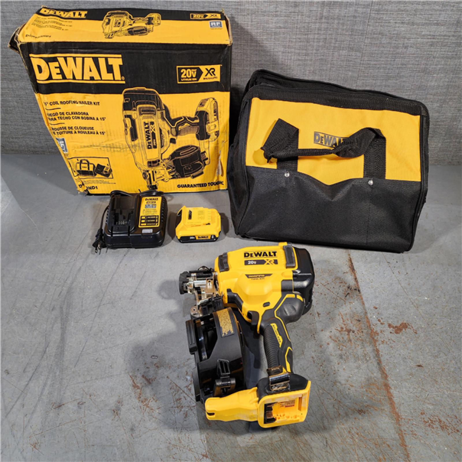 HOUSTON LOCATION - AS-IS DEWALT 2007898 Roofing Nailer Cordless