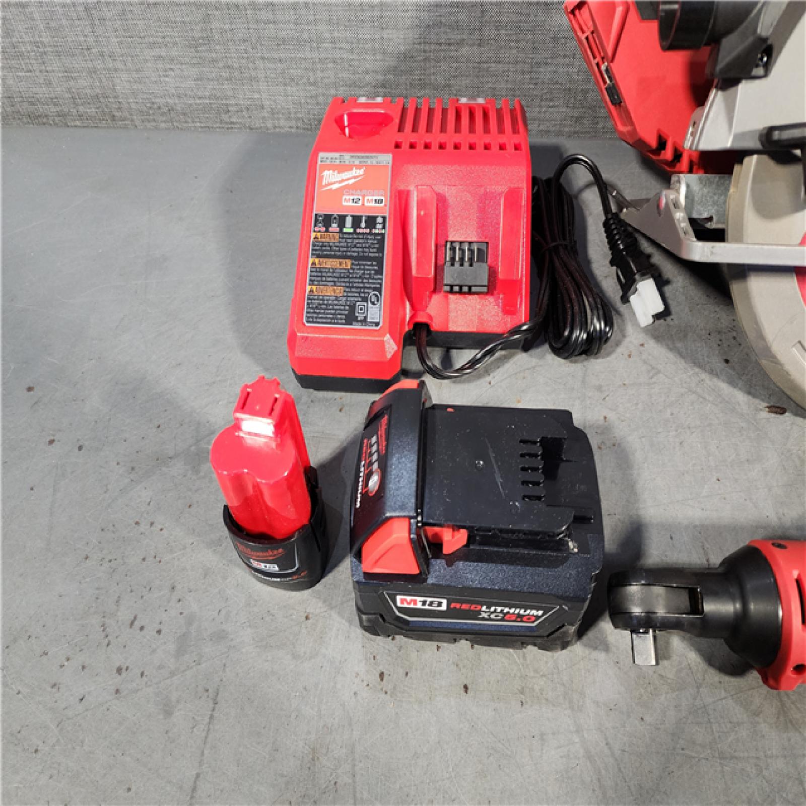 HOUSTON LOCATION - AS-IS MILWAUKEE 5 TOOL COMBO KIT W/ (2) BATTERY & CHARGER