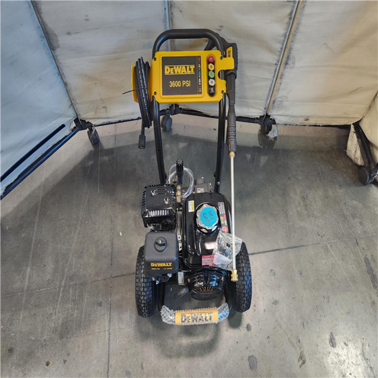 California AS-IS DEWALT 3600 PSI 2.5 GPM Cold Water Gas Professional Pressure Washer with HONDA GX200 Engine