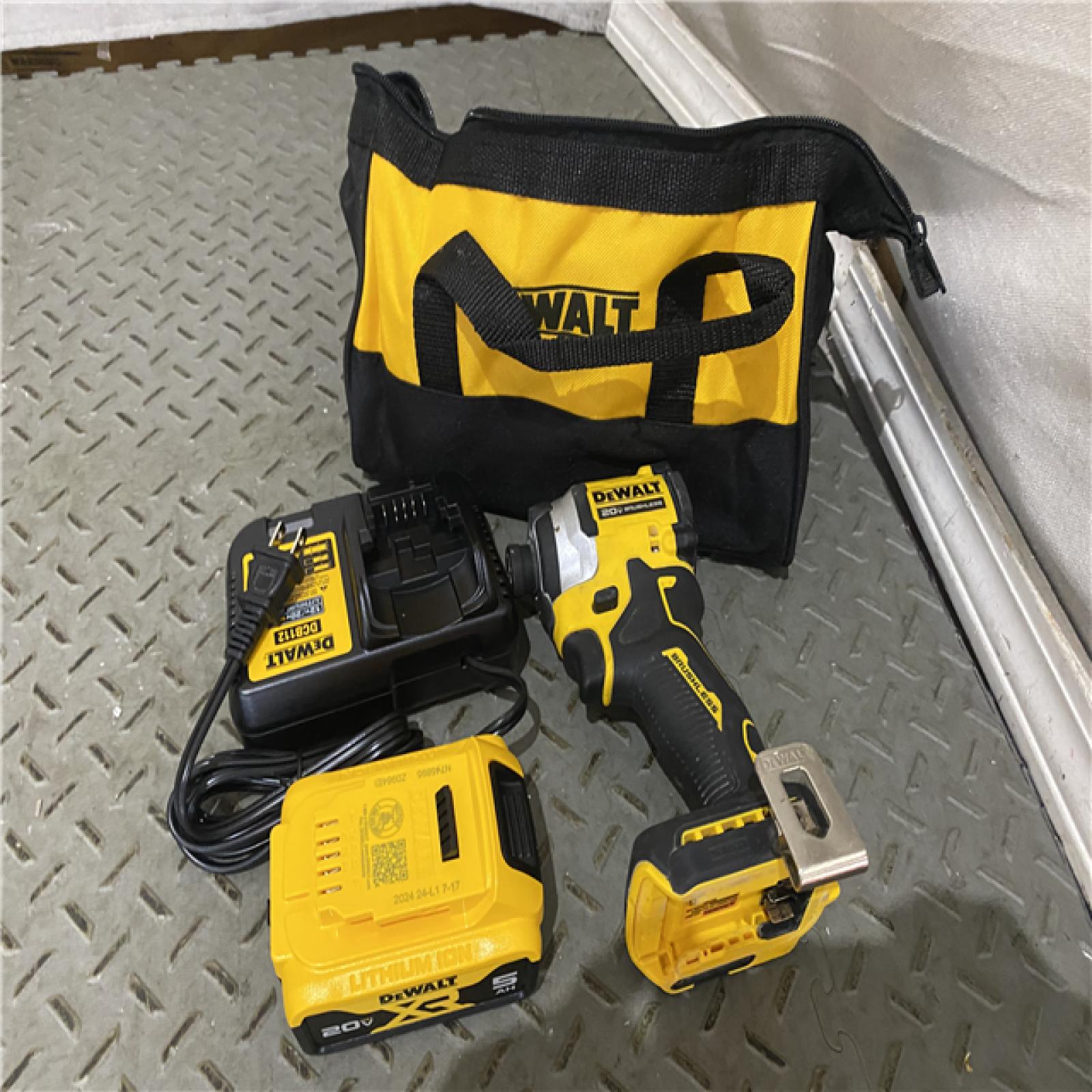 Houston location AS-IS DEWALT DCF850P1 ATOMIC 20V MAX Lithium-Ion Brushless Cordless 3-Speed 1/4 Impact Driver Kit 5.0Ah