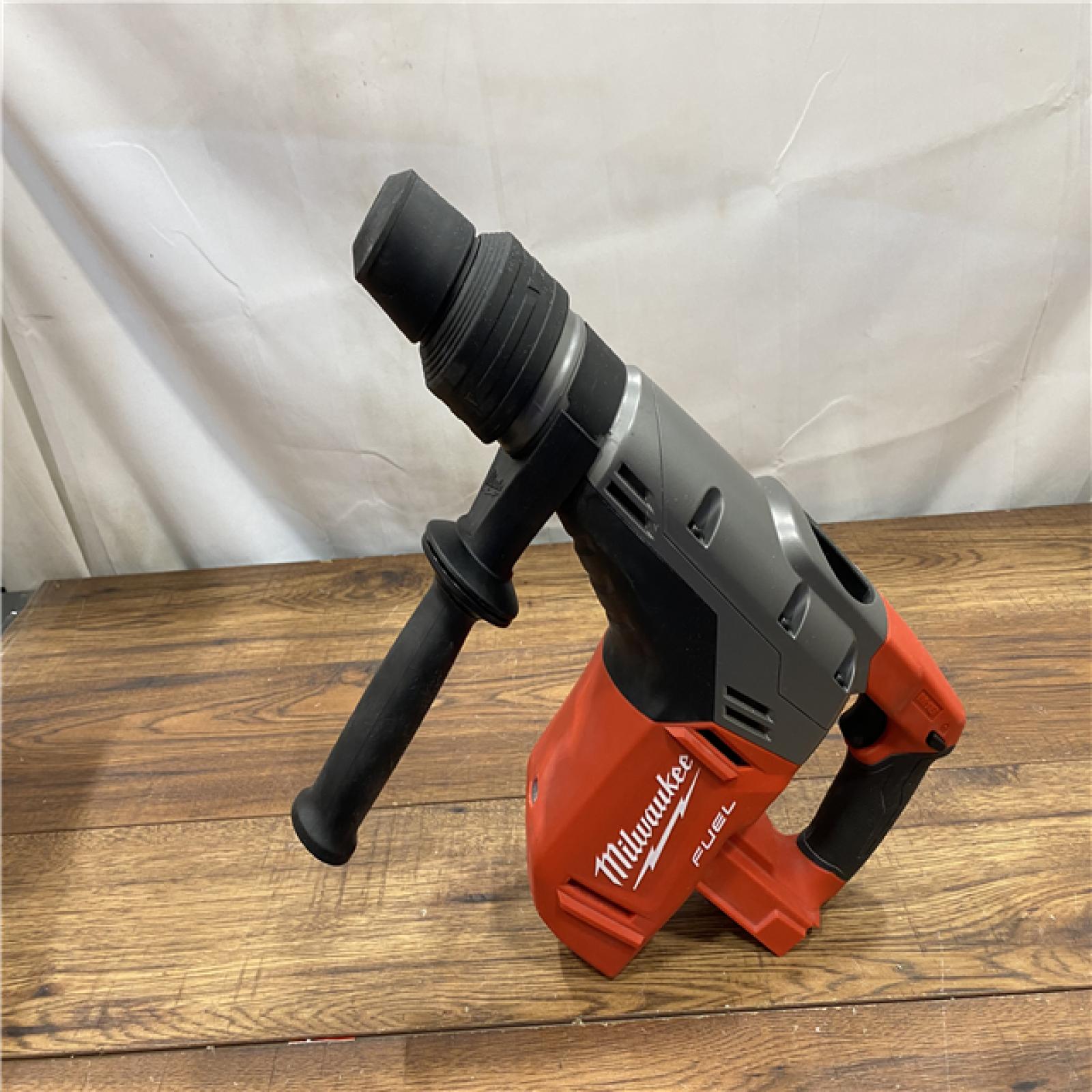 AS-IS M18 FUEL 18V Lithium-Ion Brushless Cordless 1-9/16 in. SDS-Max Rotary Hammer (Tool-Only)