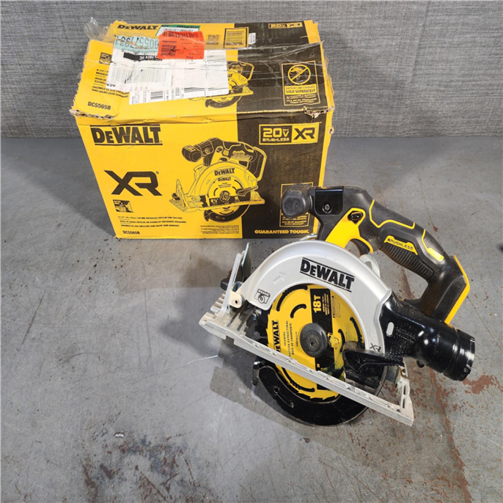 HOUSTON LOCATION - AS-IS DeWALT DCS565B 20V Max Brushless 6.5   Cordless Circular Saw (TOOL ONLY)