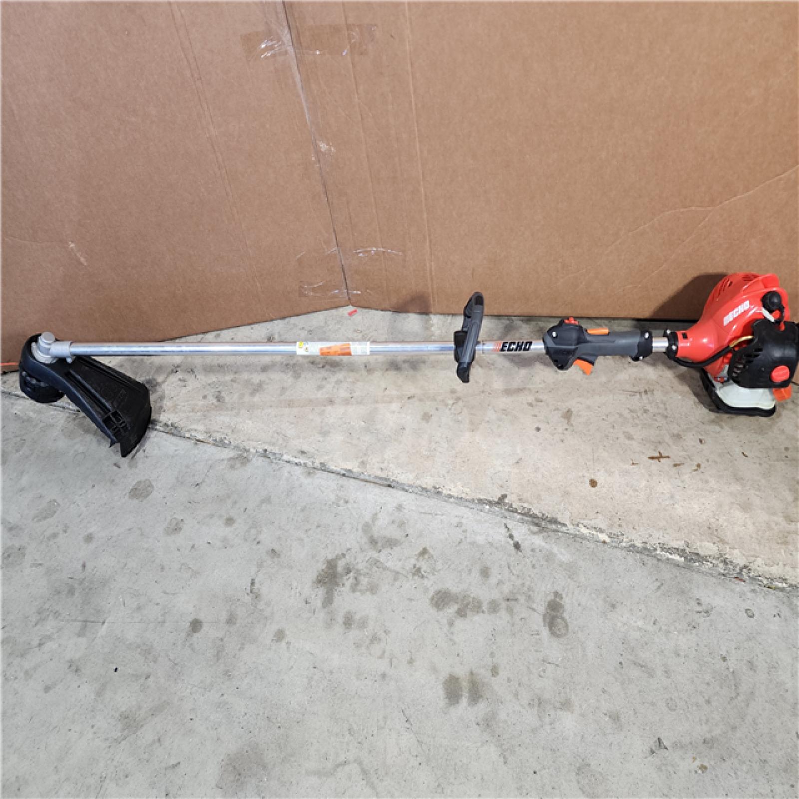 HOUSTON LOCATION - AS-IS 21.2 Cc Gas 2-Stroke Straight Shaft String Trimmer