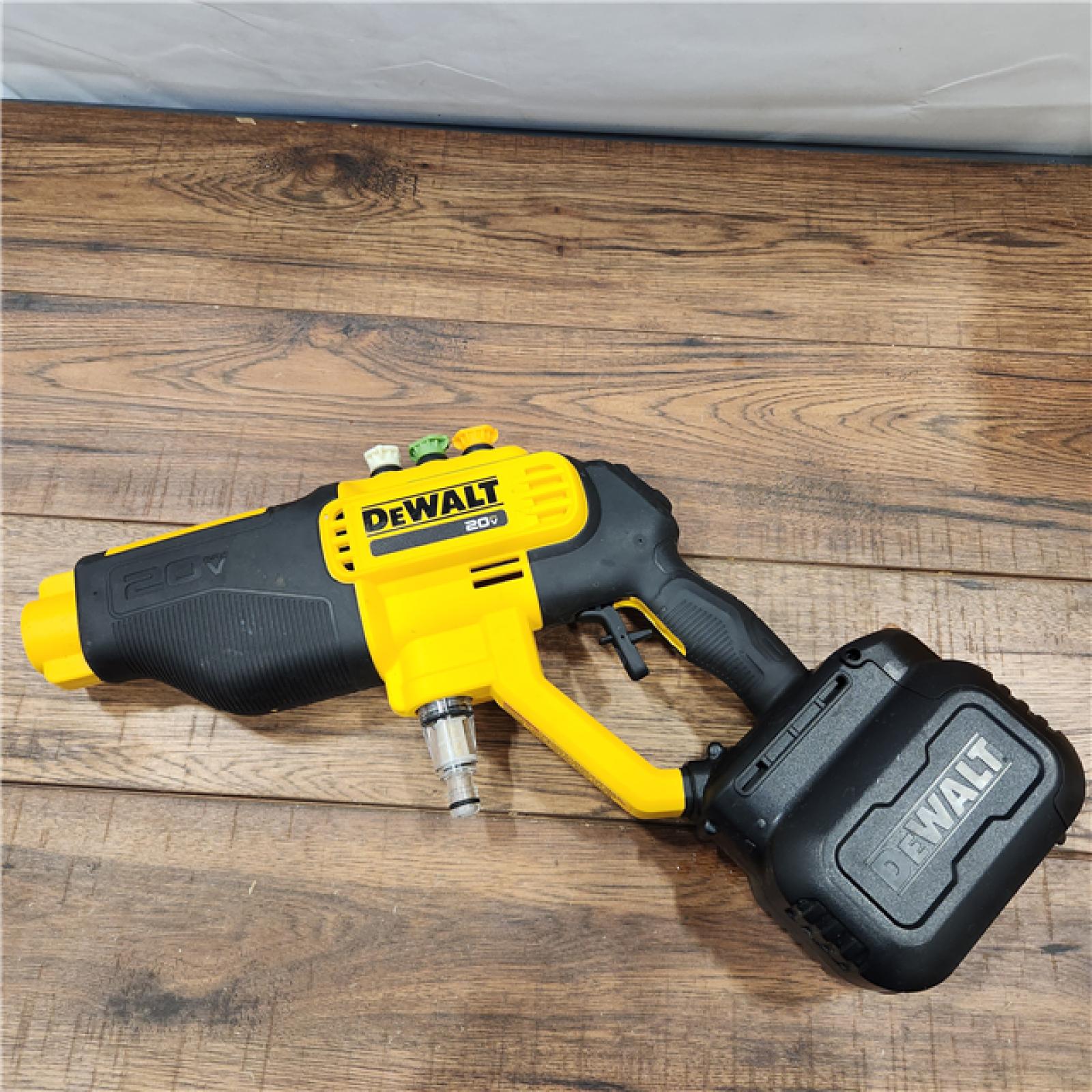 AS-IS DEWALT 20V MAX 550 PSI 1.0 GPM Cold Water Cordless Battery Power Cleaner with 4 Nozzles (Tool Only)