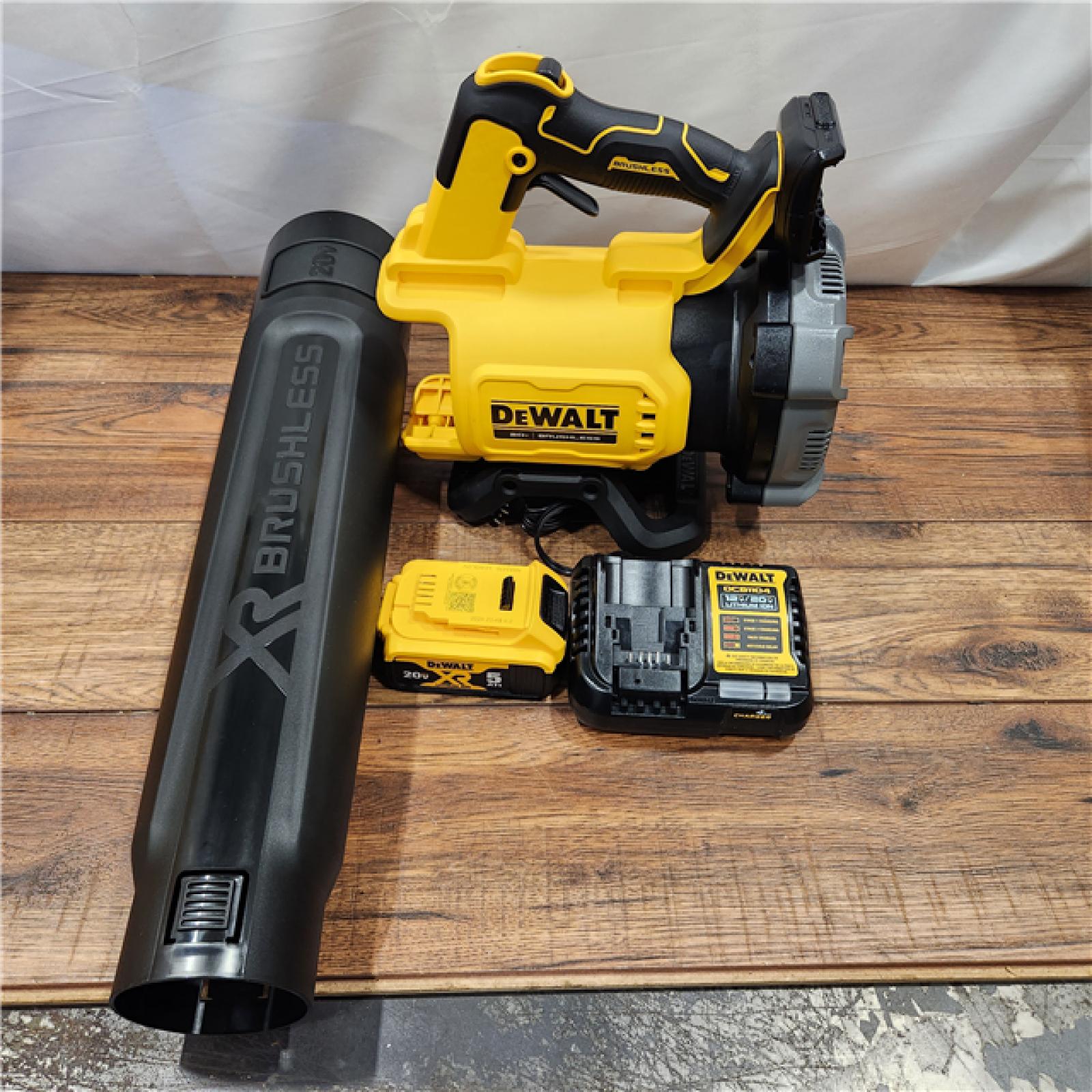 AS-IS DEWALT 20V MAX Brushless Cordless Handheld Axial Leaf Blower Kit