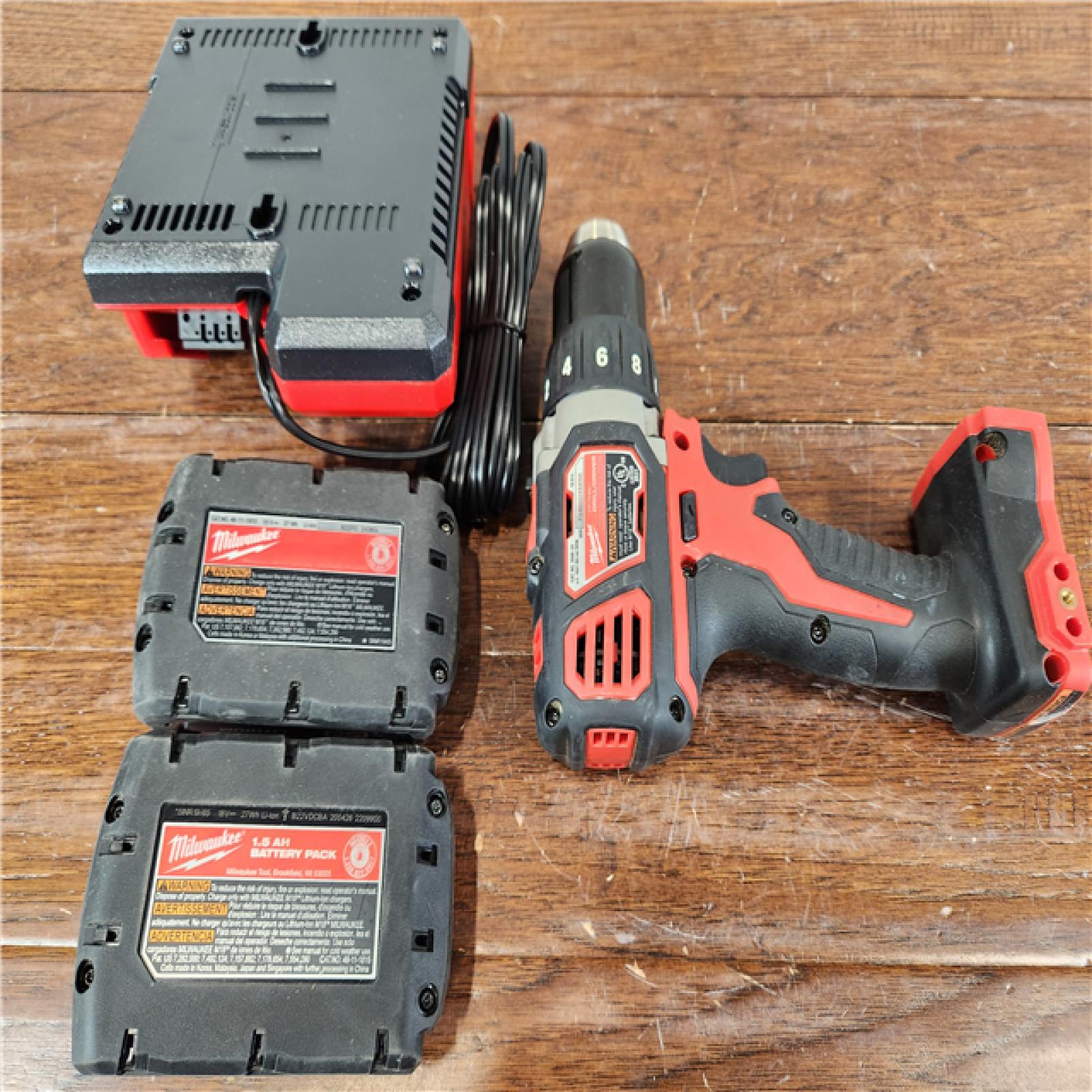 AS-IS Milwaukee M18 18-Volt Lithium-Ion Cordless 1/2 in. Drill Driver Kit