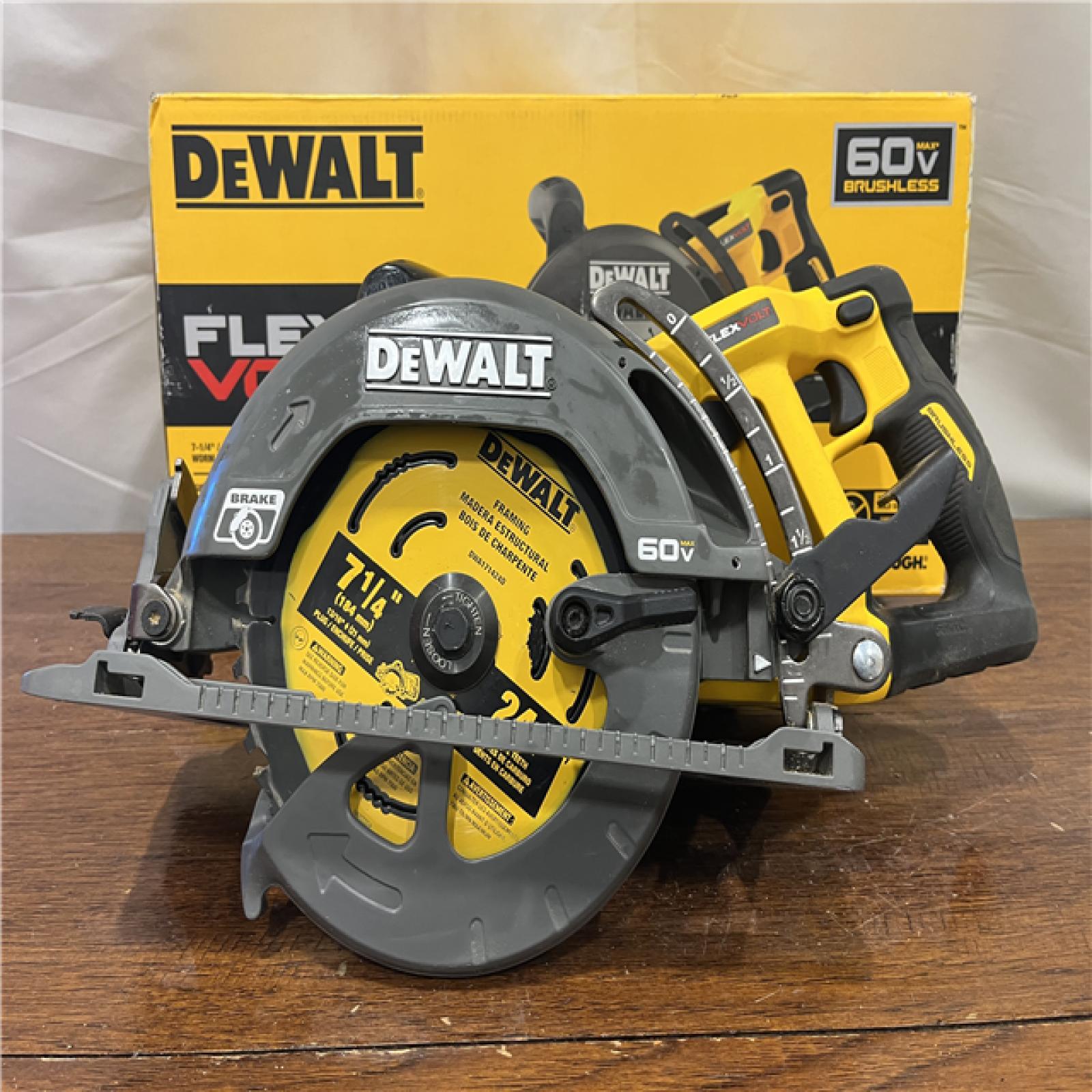 AS-ISDEWALT FLEXVOLT 60V MAX Cordless Brushless 7-1/4 in. Wormdrive Style Circular Saw (Tool Only)