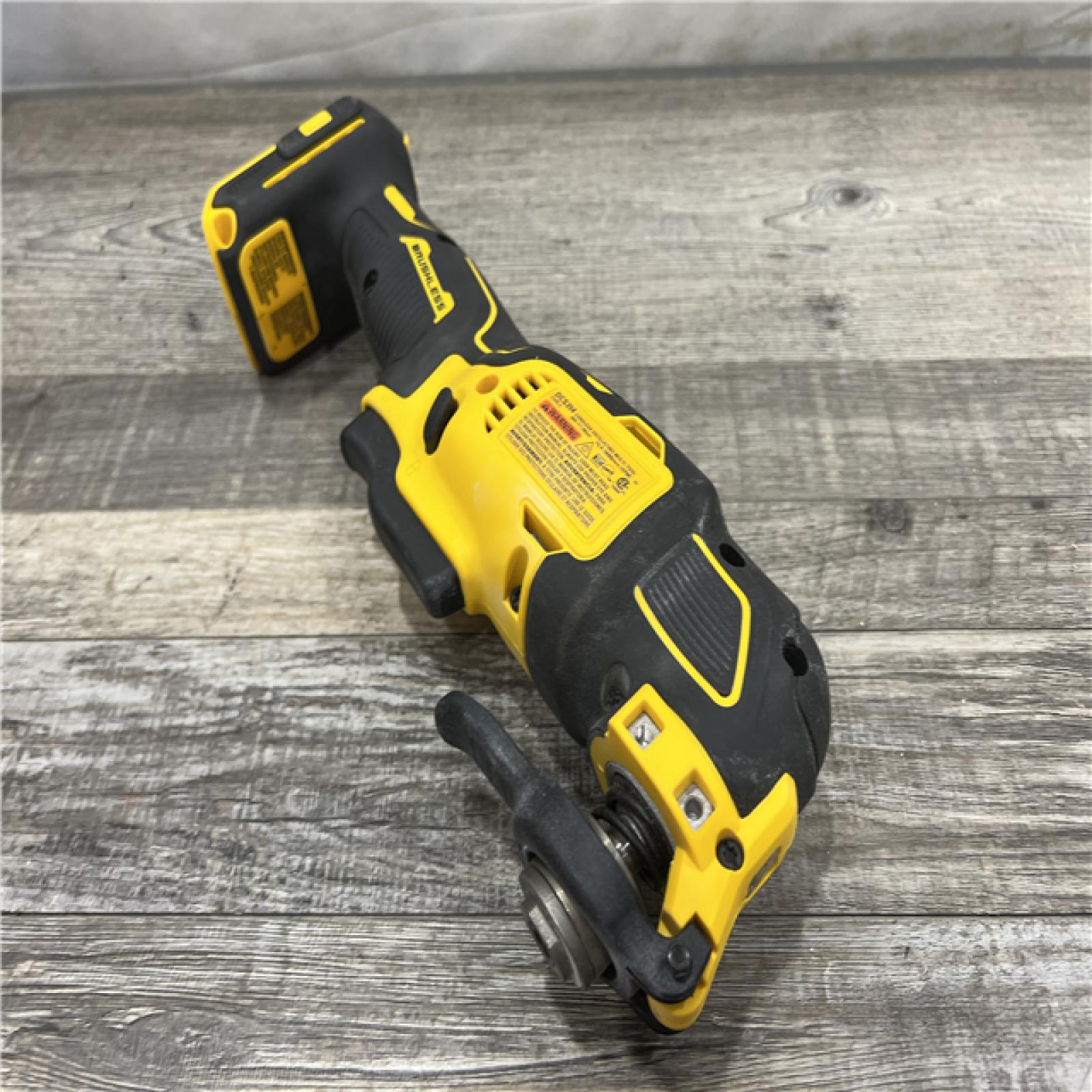 AS-IS DEWALT ATOMIC 20V MAX Cordless Brushless Oscillating Multi Tool (Tool Only)