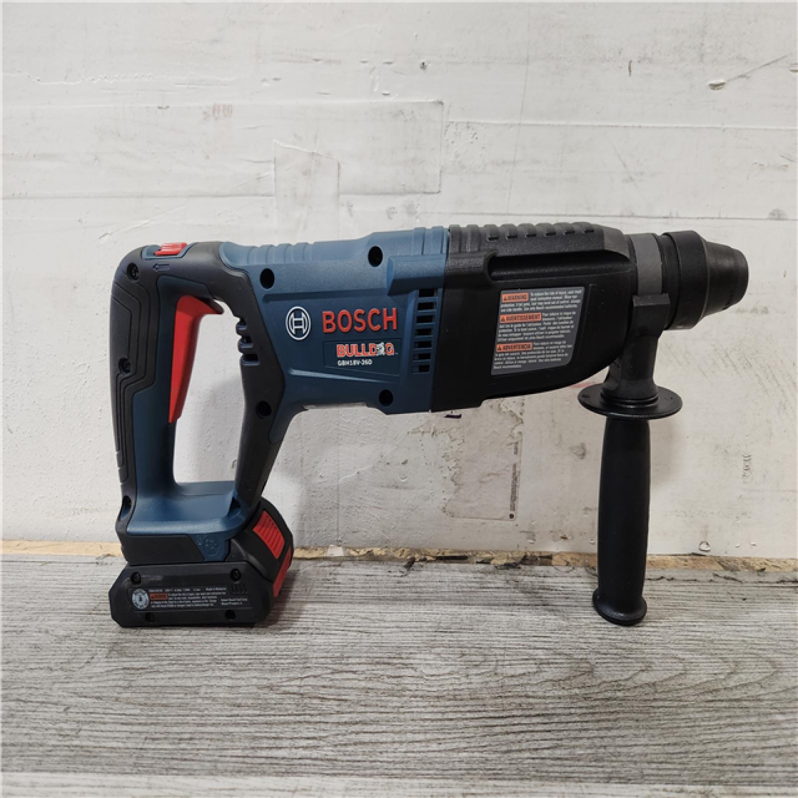 Phoenix Location 18V EC Brushless SDS-plus® Bulldog™ 1 In. Rotary Hammer Kit with (1) CORE18V® 4 Ah Advanced Power Battery