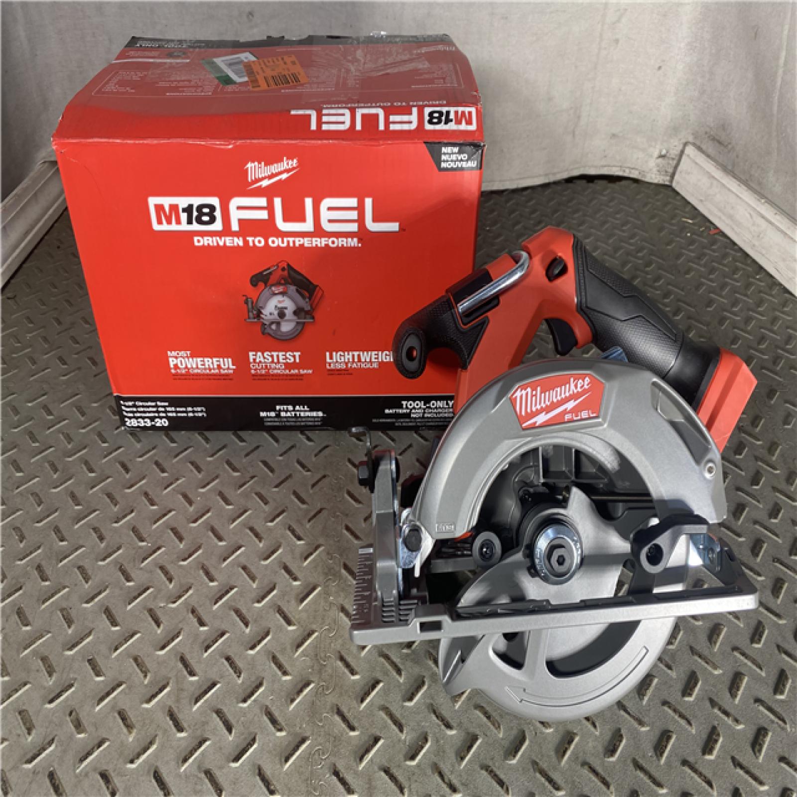 HOUSTON LOCATION - AS-ISM18 FUEL 18V Lithium-Ion Brushless Cordless 6-1/2 in. Circular Saw (Tool-Only)