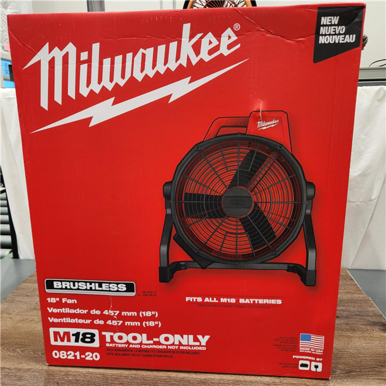 NEW! Milwaukee 0821-20 M18 18 Fan (Tool Only)