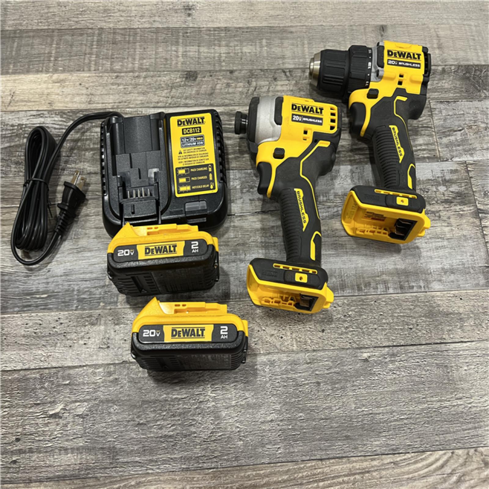 AS-IS DEWALT ATOMIC 20-Volt MAX Lithium-Ion Cordless Combo Kit (2-Tool) with (2) 2.0Ah Batteries, Charger and Bag