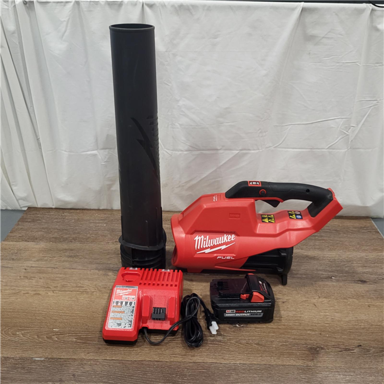 AS-IS M18 FUEL 120 MPH 450 CFM 18V Lithium-Ion Brushless Cordless Handheld Blower Kit with 8.0 Ah Battery, Rapid Charger