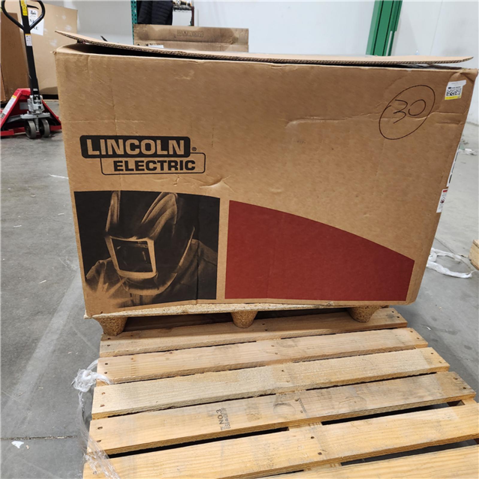 Dallas Location - As-Is Lincoln Electric 140 Amp Bulldog 5500 Gas Engine Driven AC Stick Welder, 5.5 kW Peak Generator -Appears Like New Condition