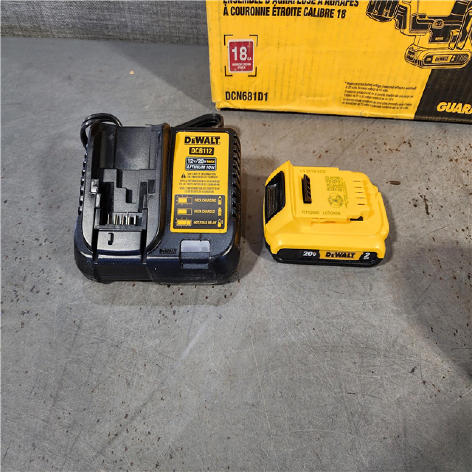 HOUSTON LOCATION - AS-IS DEWALT DCN681D1 20V 18Ga Stapler Kit