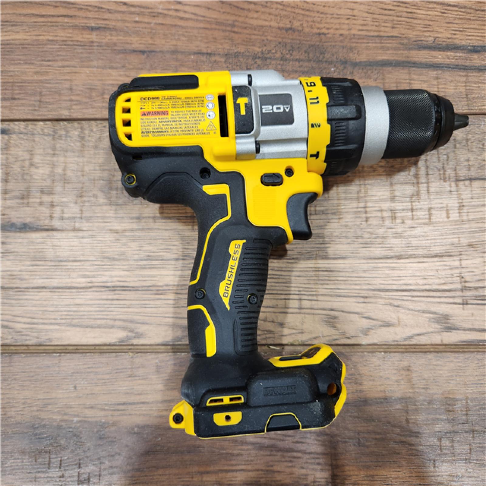 AS-IS Dewalt FLEXVOLT 20 Volt 1/2 in. Brushless Cordless Hammer Drill/Driver Kit (Battery & Charger)