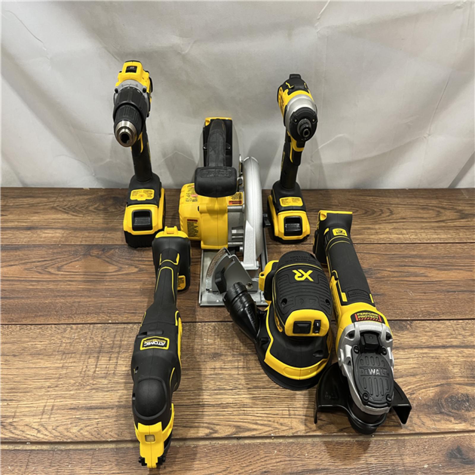 AS IS Dewalt 20-Volt MAX ToughSystem Lithium-Ion 6-Tool Cordless Combo Kit