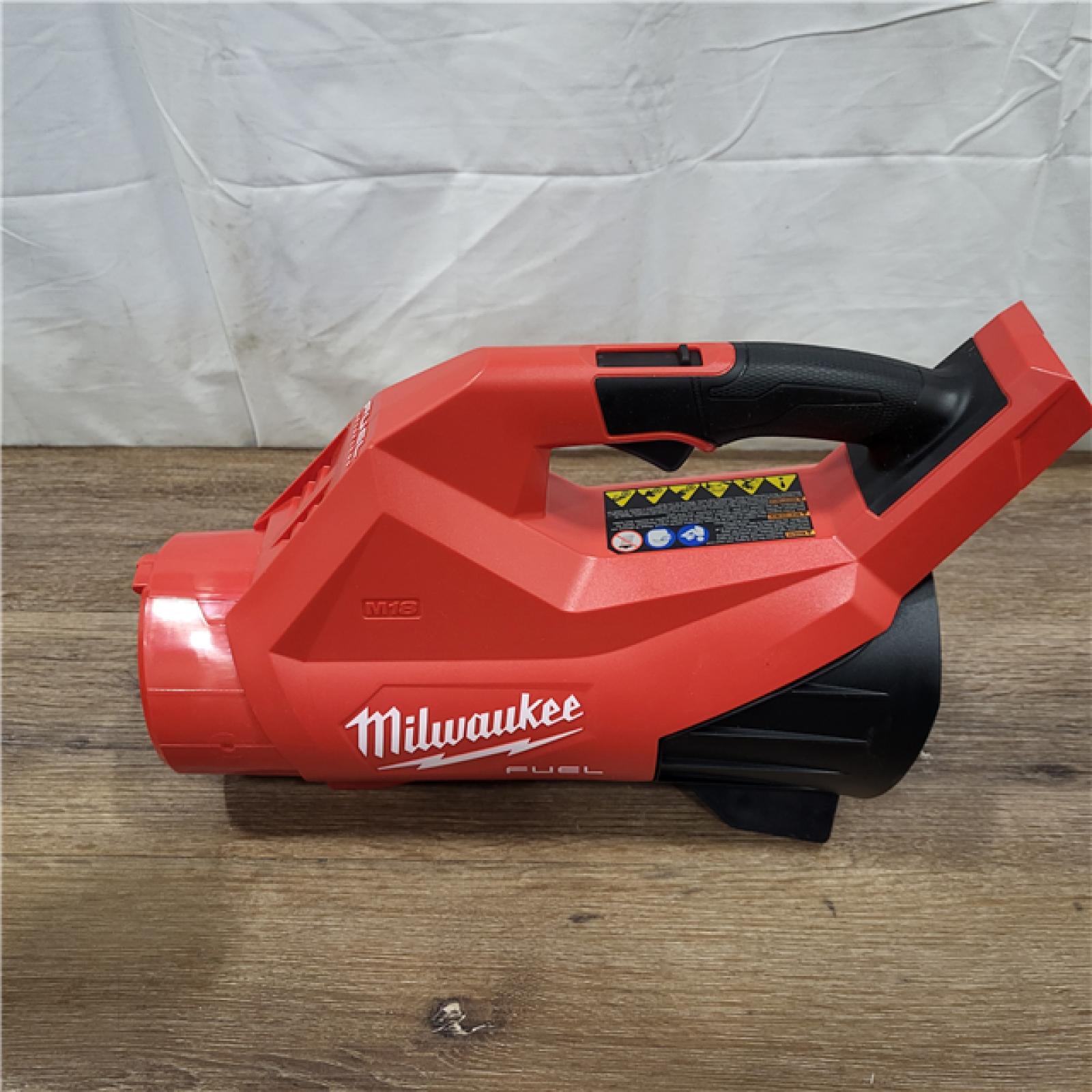 AS-IS Milwaukee M18 FUEL 18V Lithium-Ion Brushless Cordless Handheld Blower (Tool-Only)