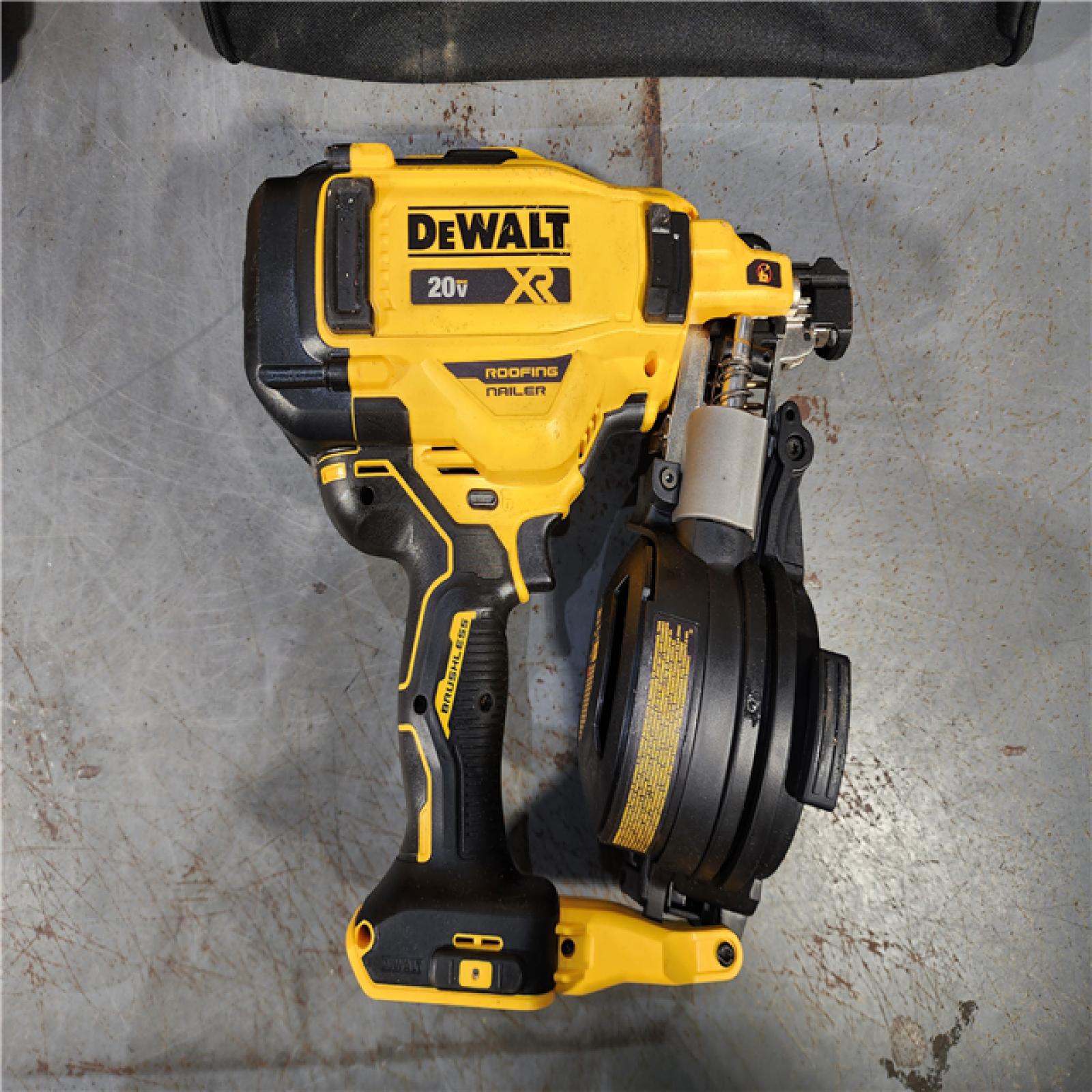 HOUSTON LOCATION - AS-IS DEWALT 2007898 Roofing Nailer Cordless