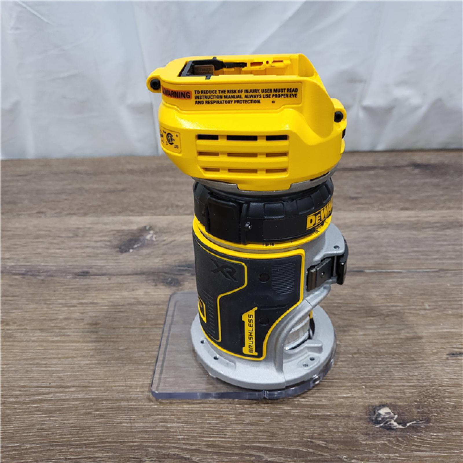 AS- IS Dewalt 20V MAX XR Brushless Cordless Compact Router (Tool Only)