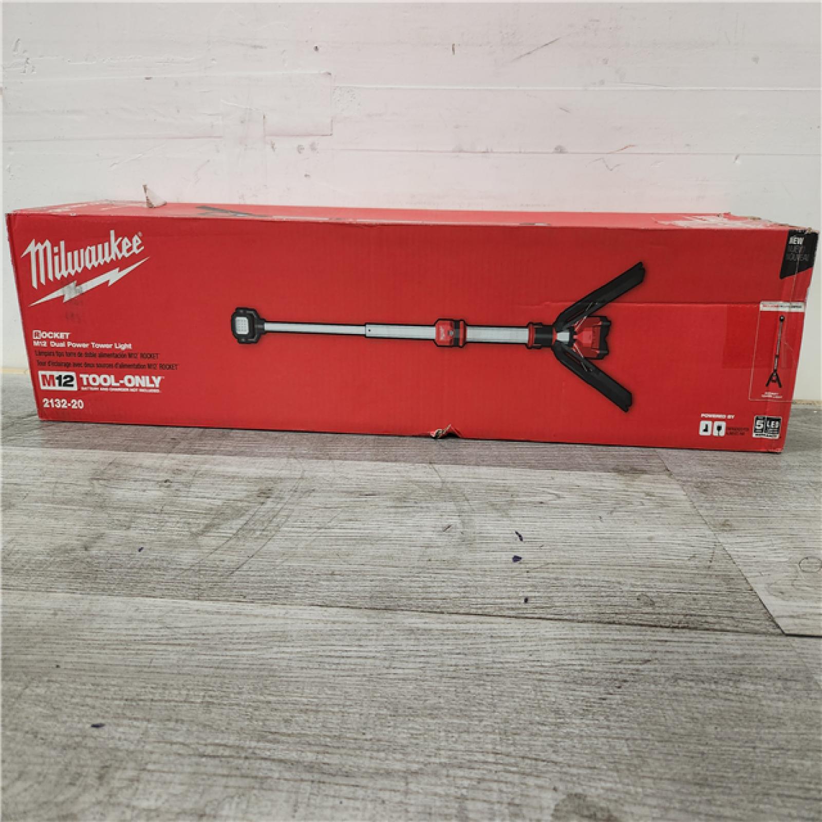 Phoenix Location Milwaukee M12 12-Volt Lithium-Ion Cordless 1400 Lumen ROCKET LED Stand Work Light (Tool-Only)