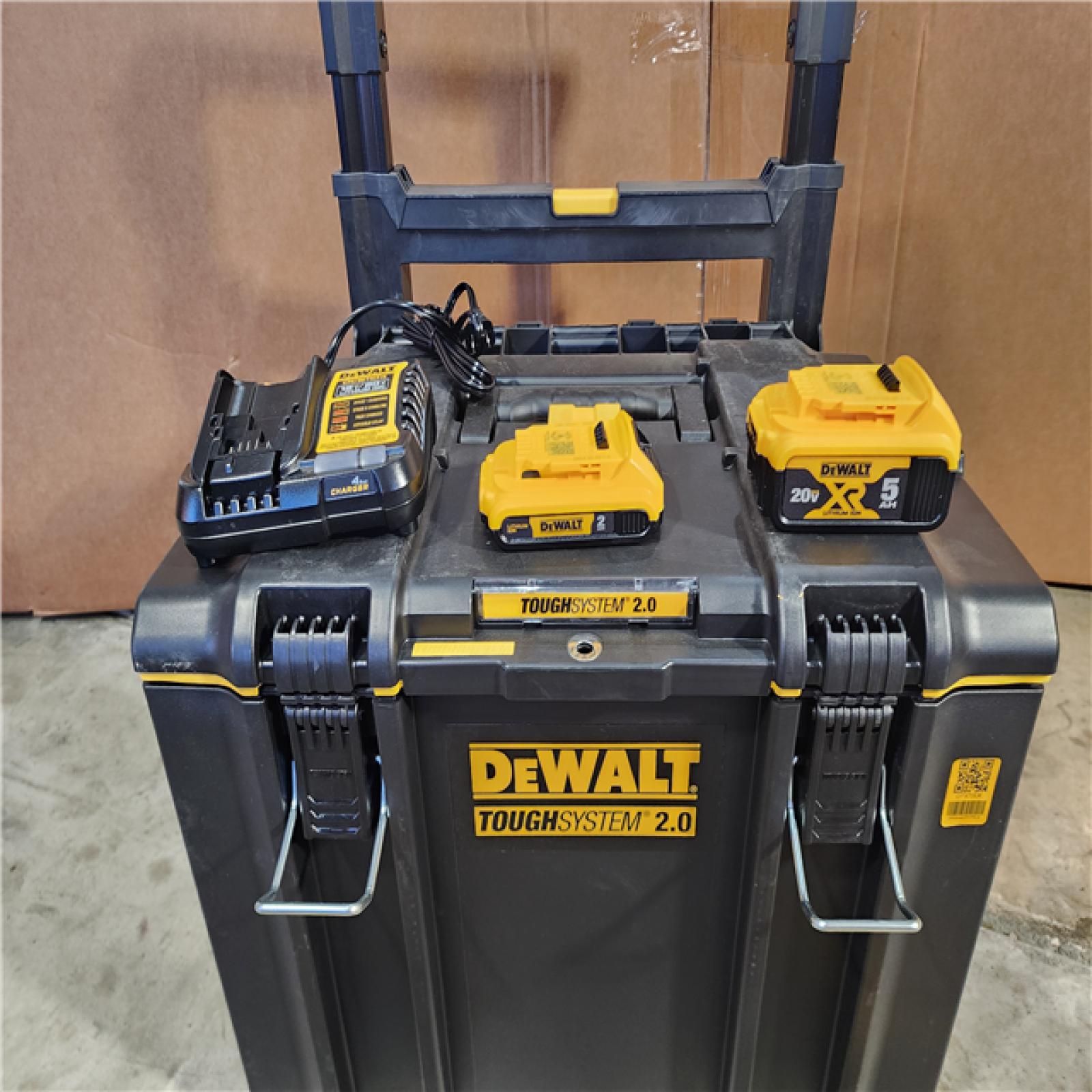 HOUSTON LOCATION - AS-IS (APPEARS LIKE NEW) Dewalt 20-Volt MAX ToughSystem Lithium-Ion 6-Tool Cordless Combo Kit