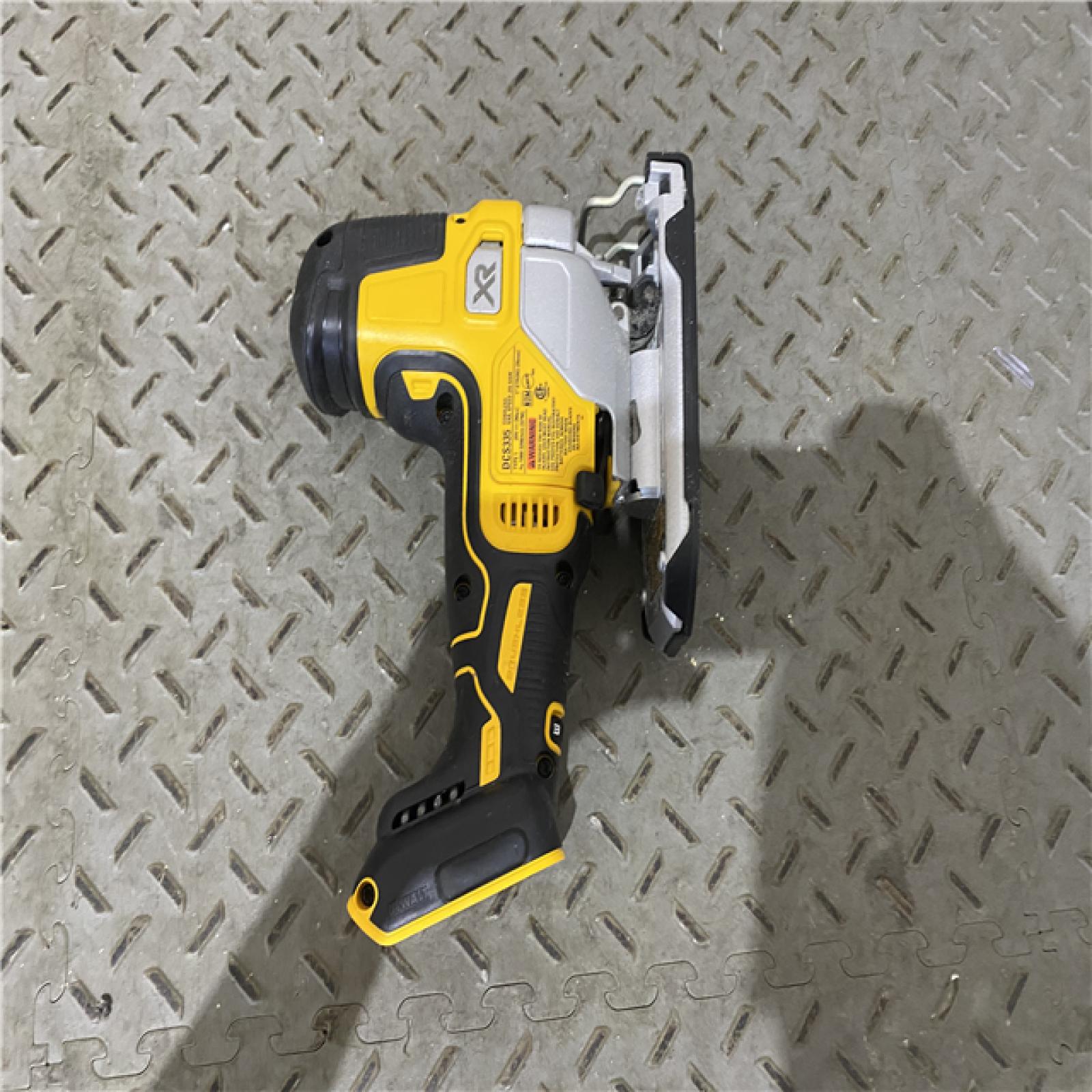 Houston location AS-IS DEWALT 20V MAX XR Cordless Barrel Grip Jigsaw (Tool Only)