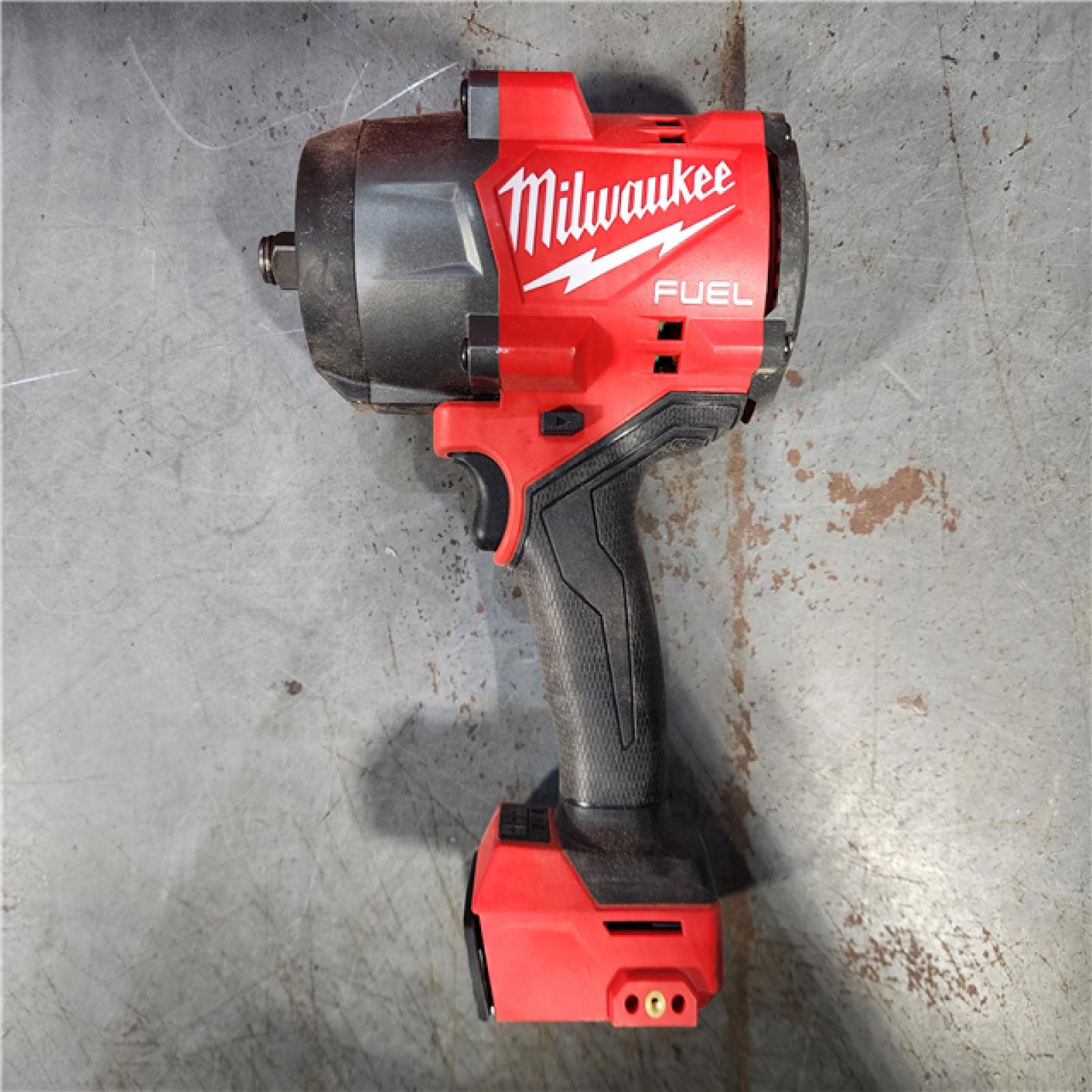 HOUSTON LOCATION - AS-IS Milwaukee M18 1/2 in. Cordless Brushless High Torque Impact Wrench Kit (Battery & Charger)