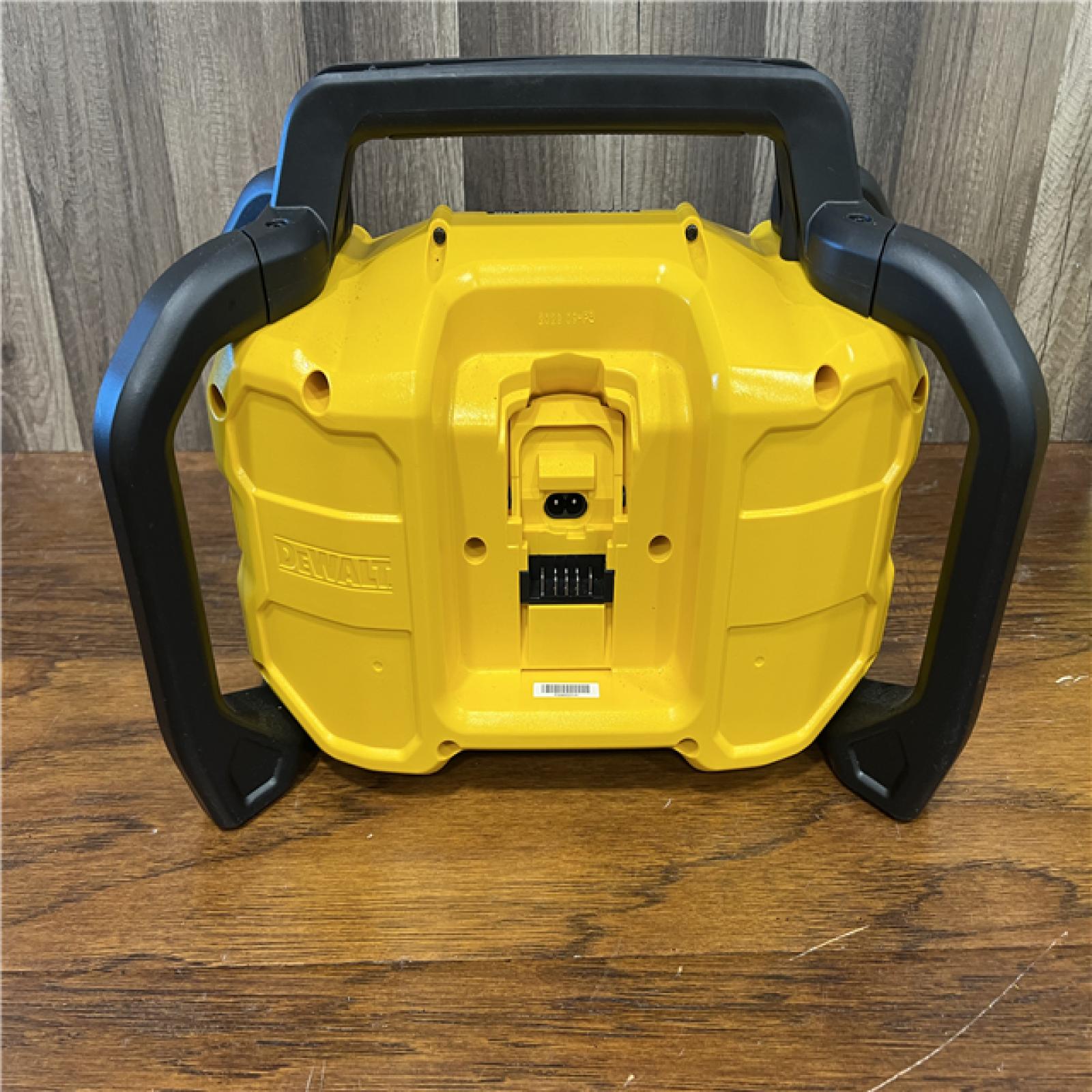 AS-IS DEWALT 20V MAX Compact Cordless Bluetooth Radio (Tool Only)