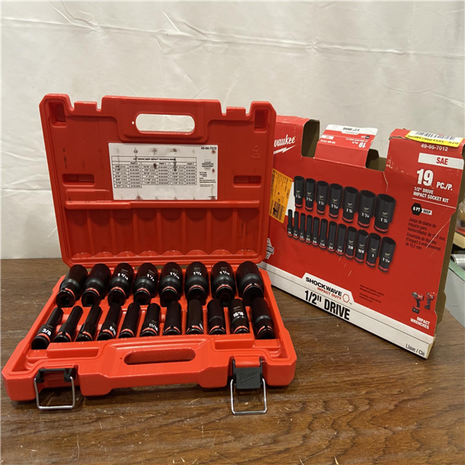 AS-IS Milwaukee 1/2 in Drive IMPACT SOCKET SET, SAE, 19 Pcs