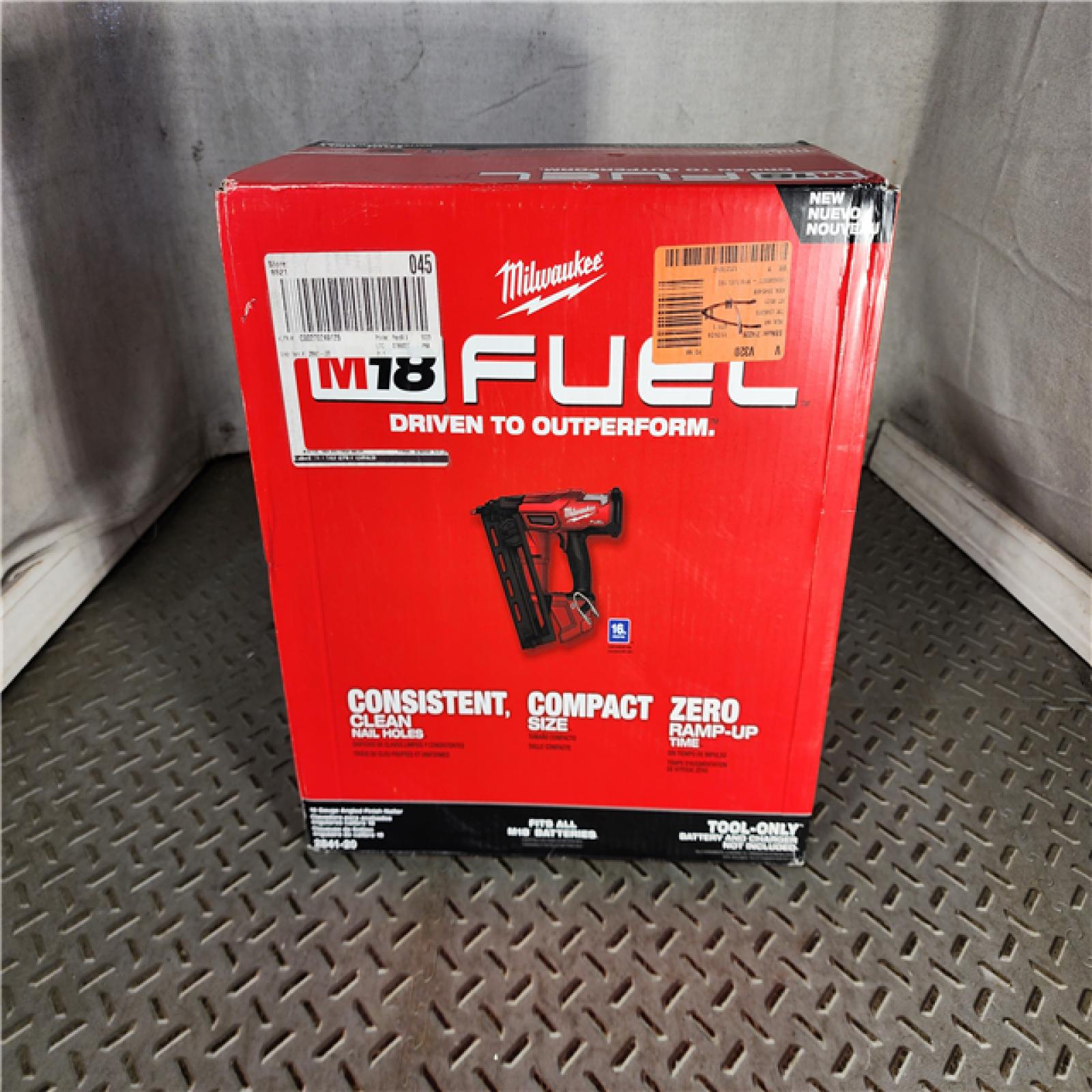 HOUSTON LOCATION - AS-IS (APPEARS LIKE NEW) Milwaukee 2841-20 18V Cordless Gen II 16 Gauge Angled Finish Nailer (Tool Only)