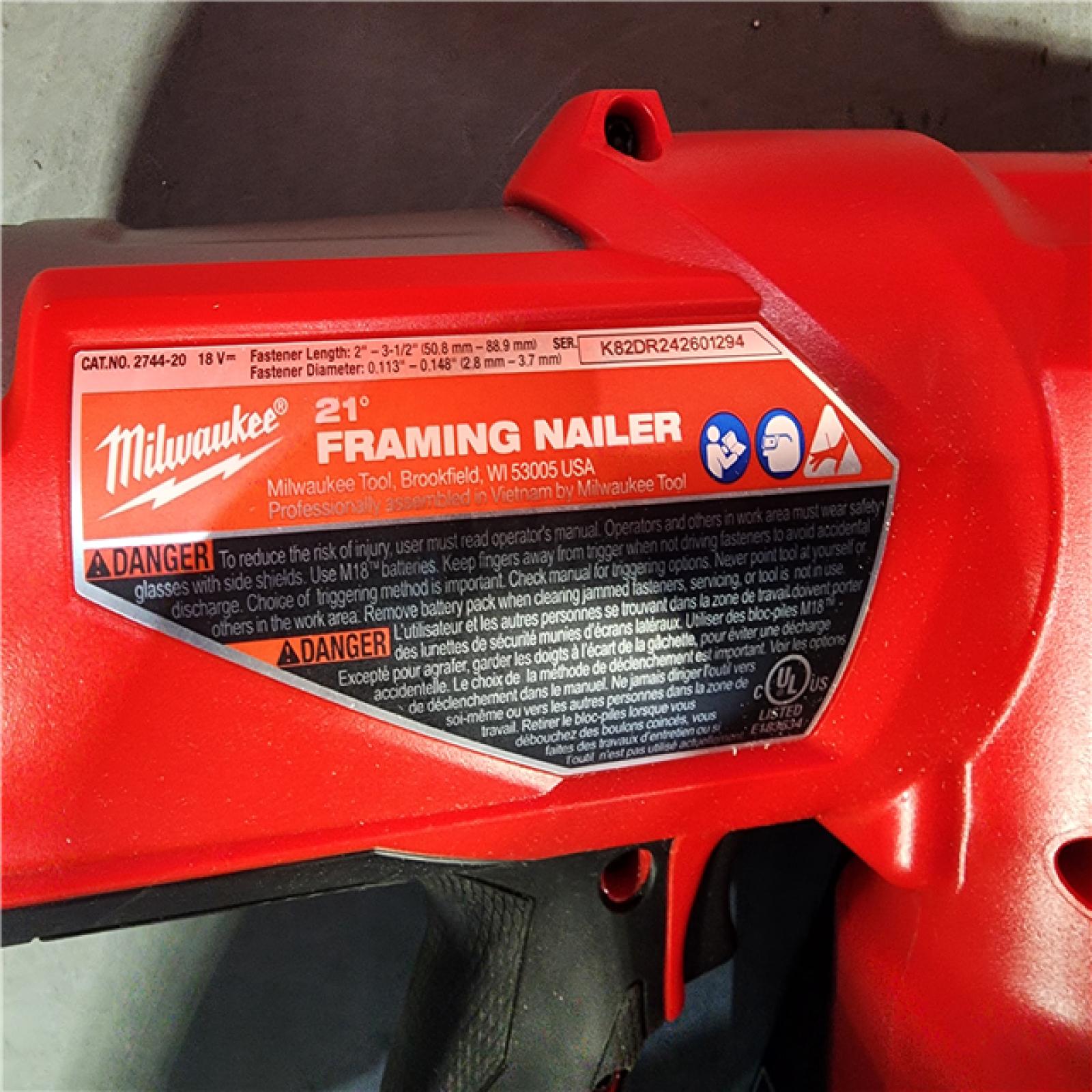 HOUSTON LOCATION - AS-IS (APPEARS LIKE NEW) Milwaukee 2744-20 M18 FUEL 21-Degree Cordless Framing Nailer (Tool Only)