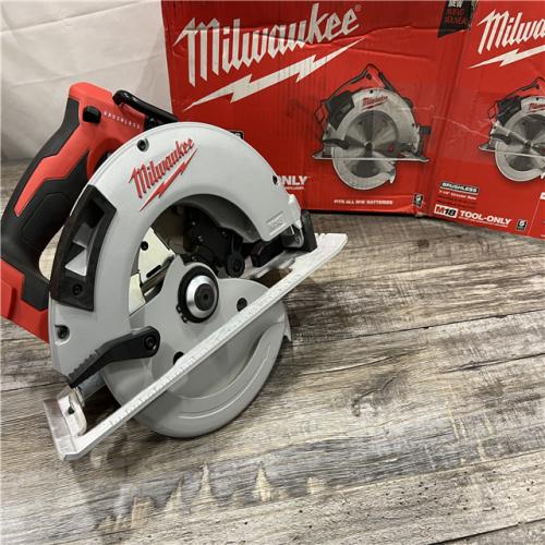 AS-IS Milwaukee M18 7-1/4  18V Brushless Circular Saw 2631-20 (Bare Tool)