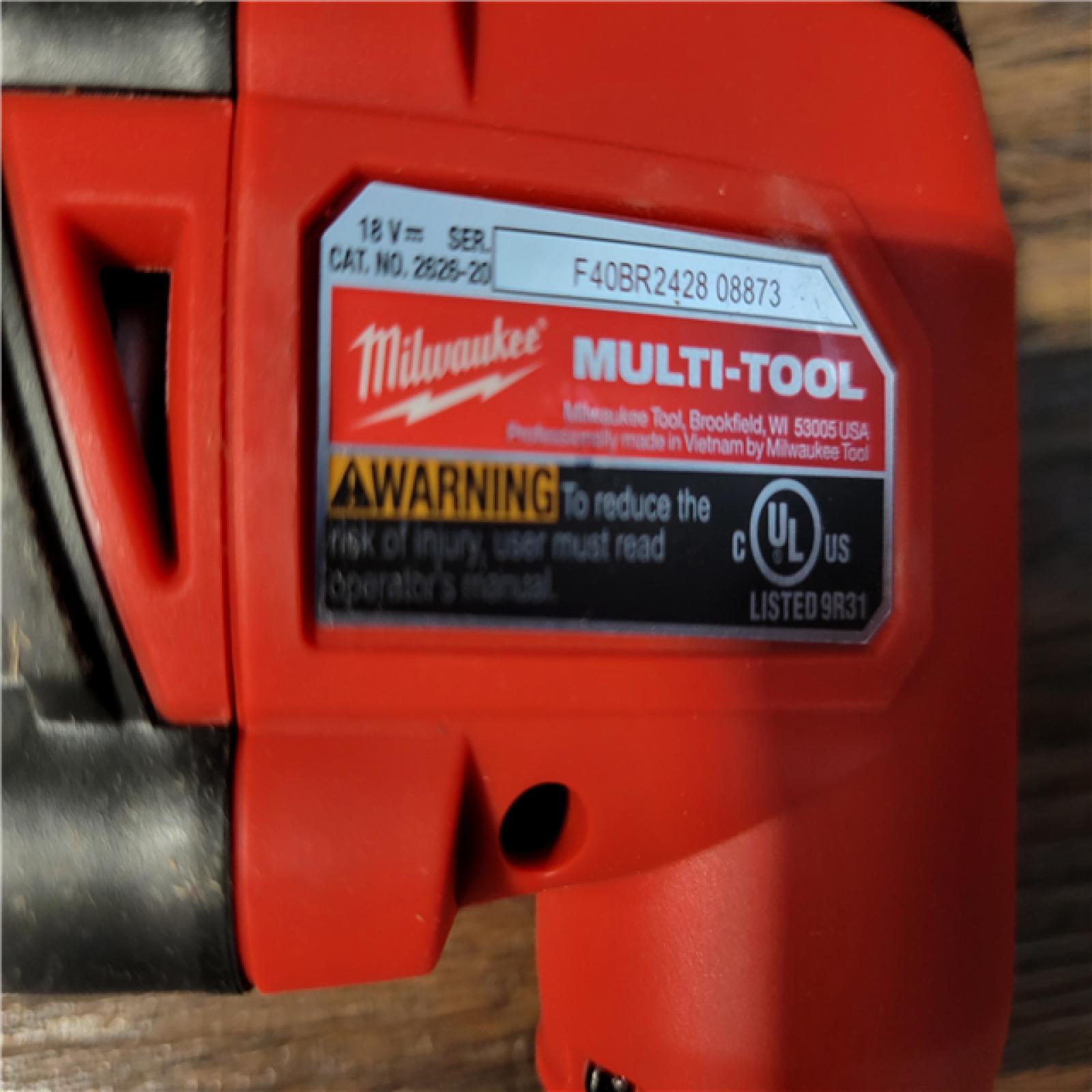 CALIFORNIA NEW MILWAUKEE M18 9-TOOL COMBO KIT (2 BATTERIES, 1 CHARGER, AND BAG INCLUDED)