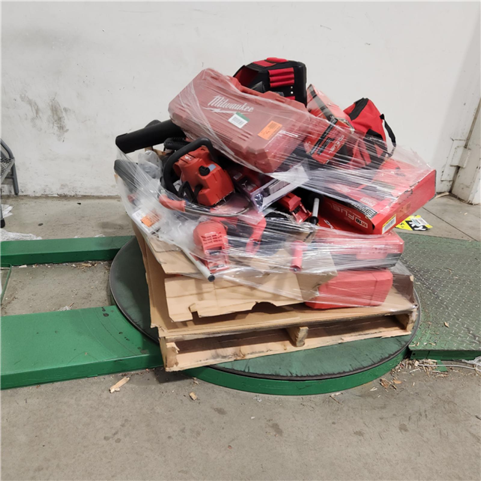 Dallas Location - As-Is MILWAUKEE Tool Pallet