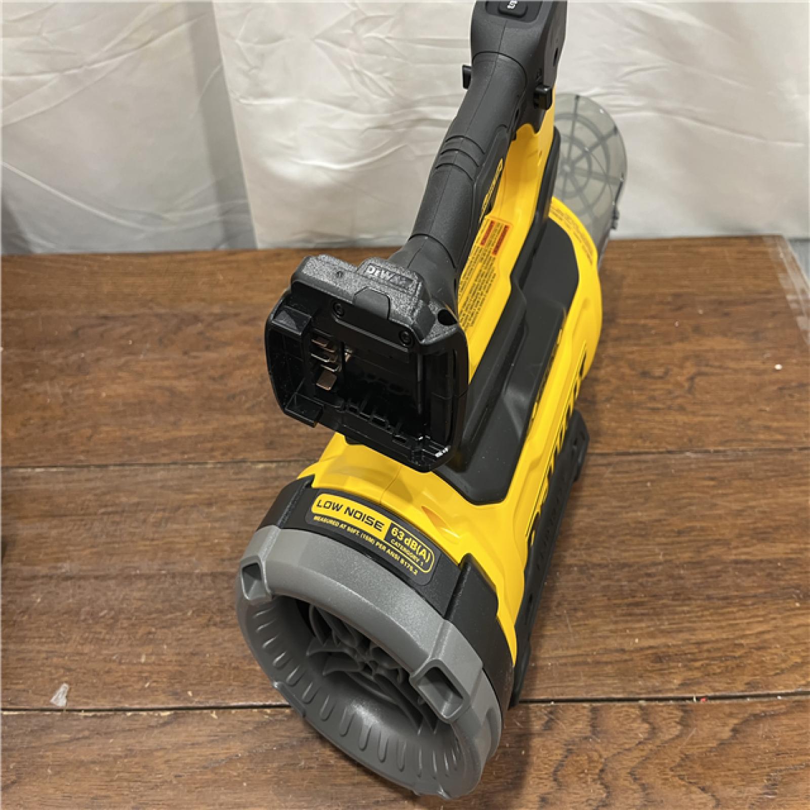 AS-ISDEWALT FLEXVOLT 60V MAX 160 MPH 760 CFM Brushless Cordless  and Charger