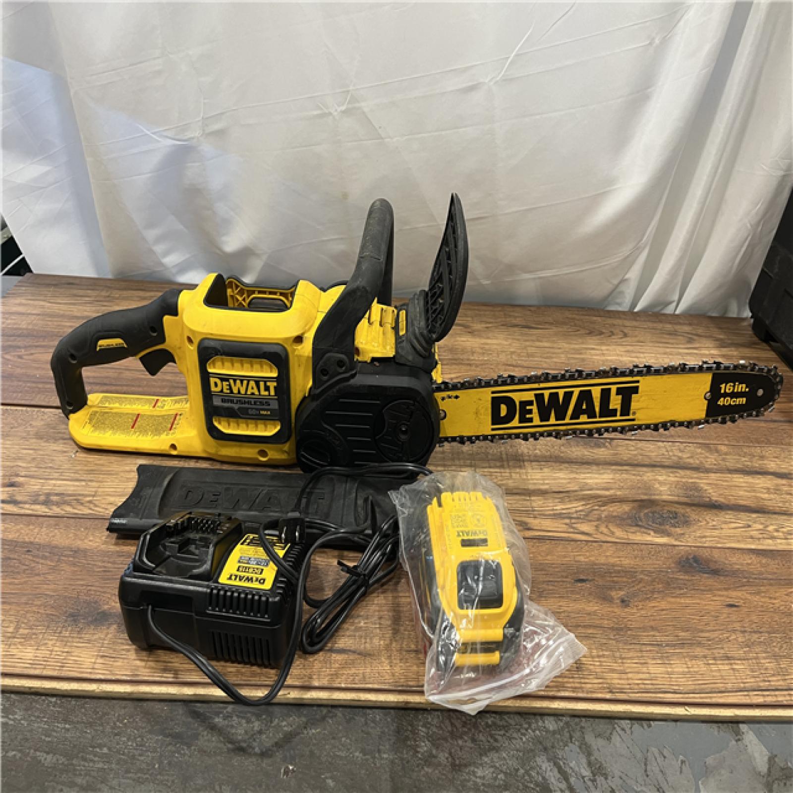 AS-IS DeWalt FLEXVOLT 60V MAX Lithium-Ion Brushless Cordless 16in. Chainsaw Kit