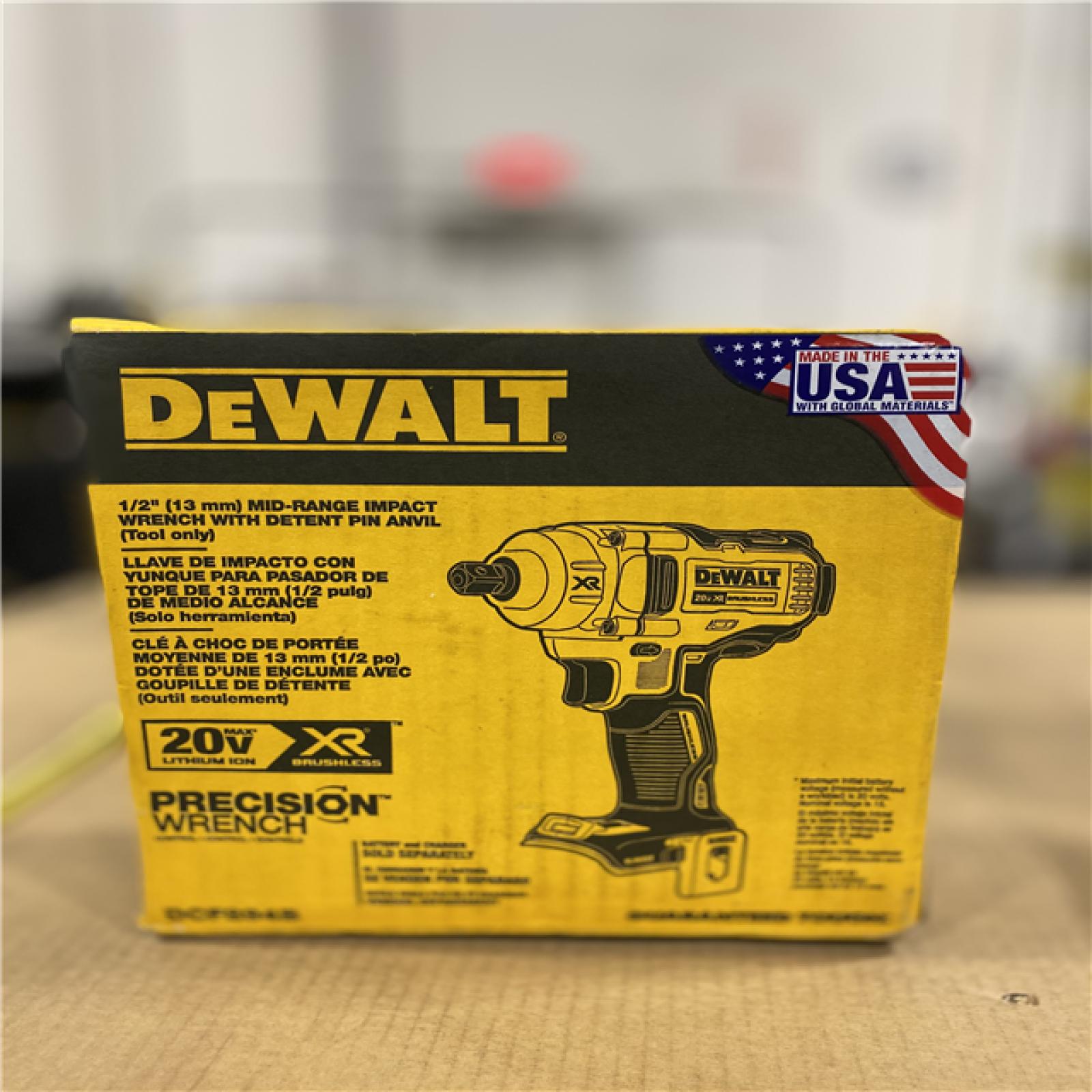 NEW! - DEWALT 20V MAX XR Cordless Brushless 1/2 in. Mid-Range Impact Wrench with Detent Pin Anvil (Tool Only)