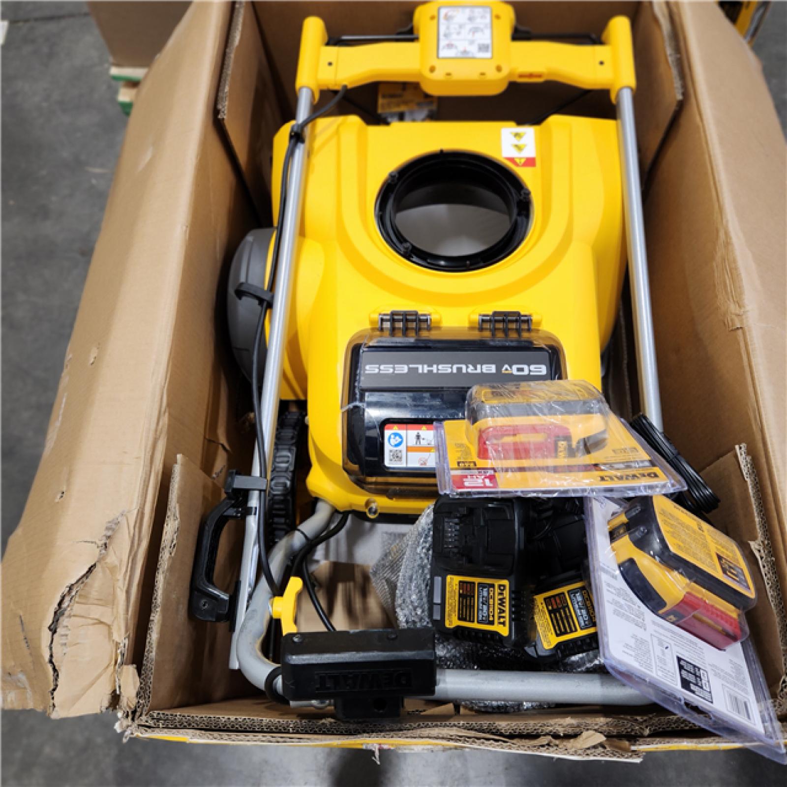 Dallas Location - As-Is DEWALT 60-Volt 21 in. Snow Blower with Two 12.0 Ah FLEXVOLT Batteries and 2 Chargers