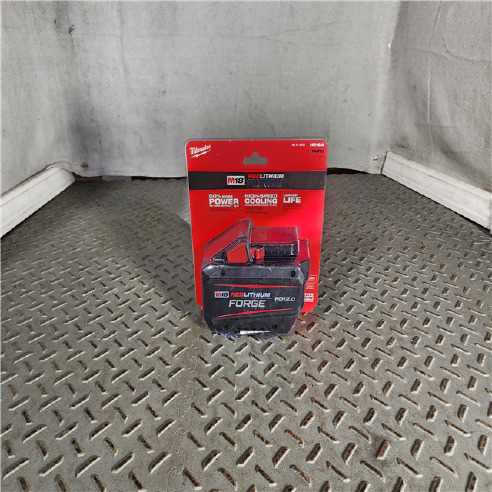 HOUSTON LOCATION - AS-IS (NEW) Milwaukee 48-11-1813 M18 REDLITHIUM FORGE High Output 12.0Ah Battery Pack