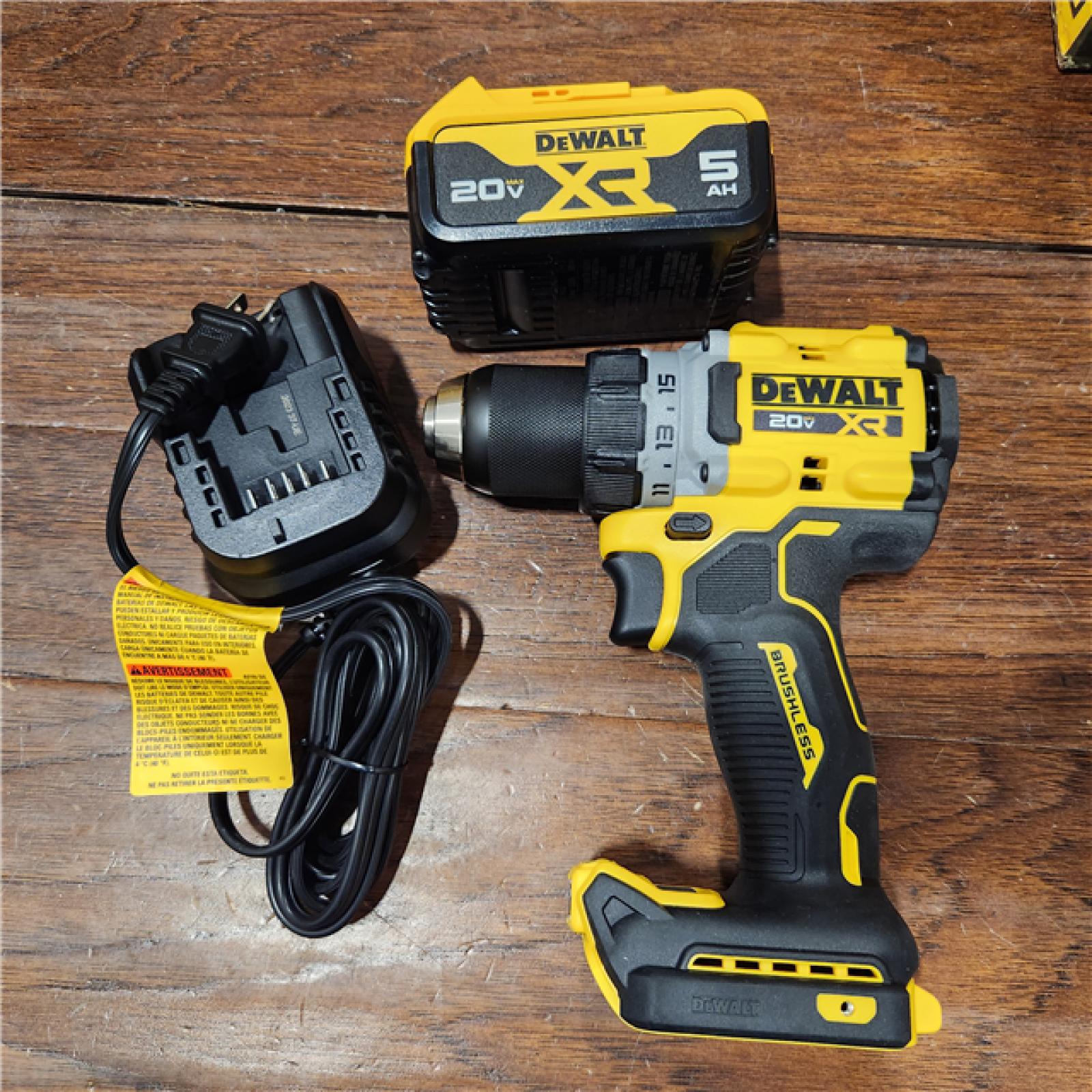 AS-IS DEWALT 20V MAX XR Brushless Cordless 1/2 Drill/Driver Kit