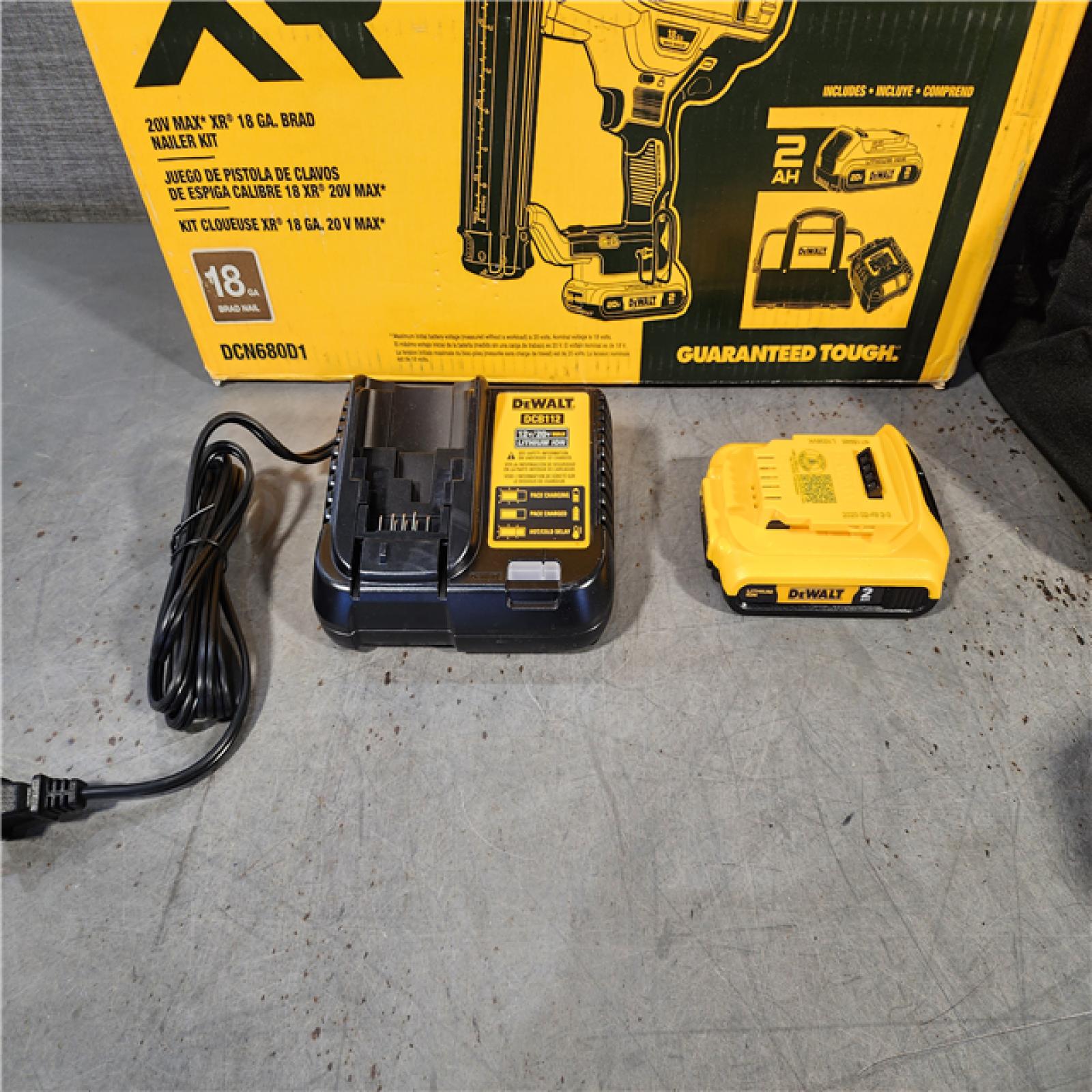 HOUSTON LOCATION - AS-IS DEWALT 20V MAX XR 18 Gauge Brad Nailer Kit